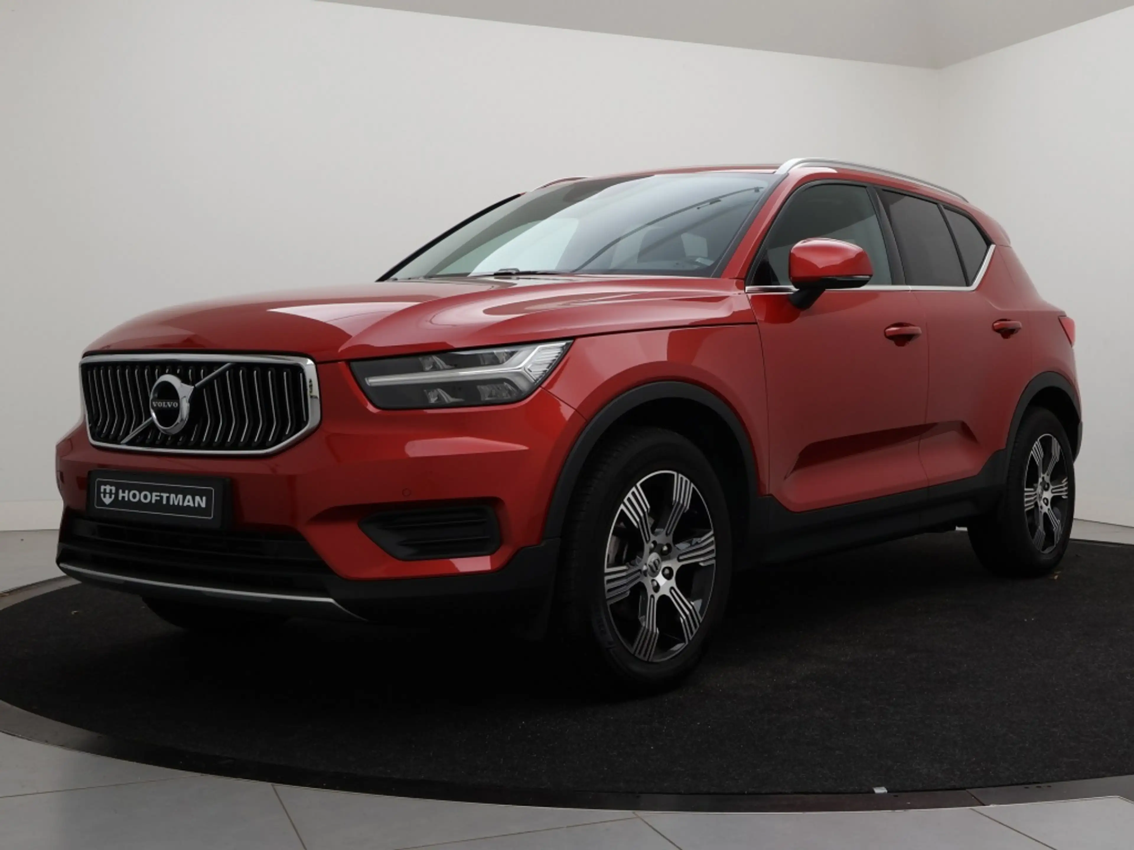 Volvo XC40 T2 AUT(8) INSCRIPTION SCHUIFDAK HARMAN KARDON LEDE — photo 2