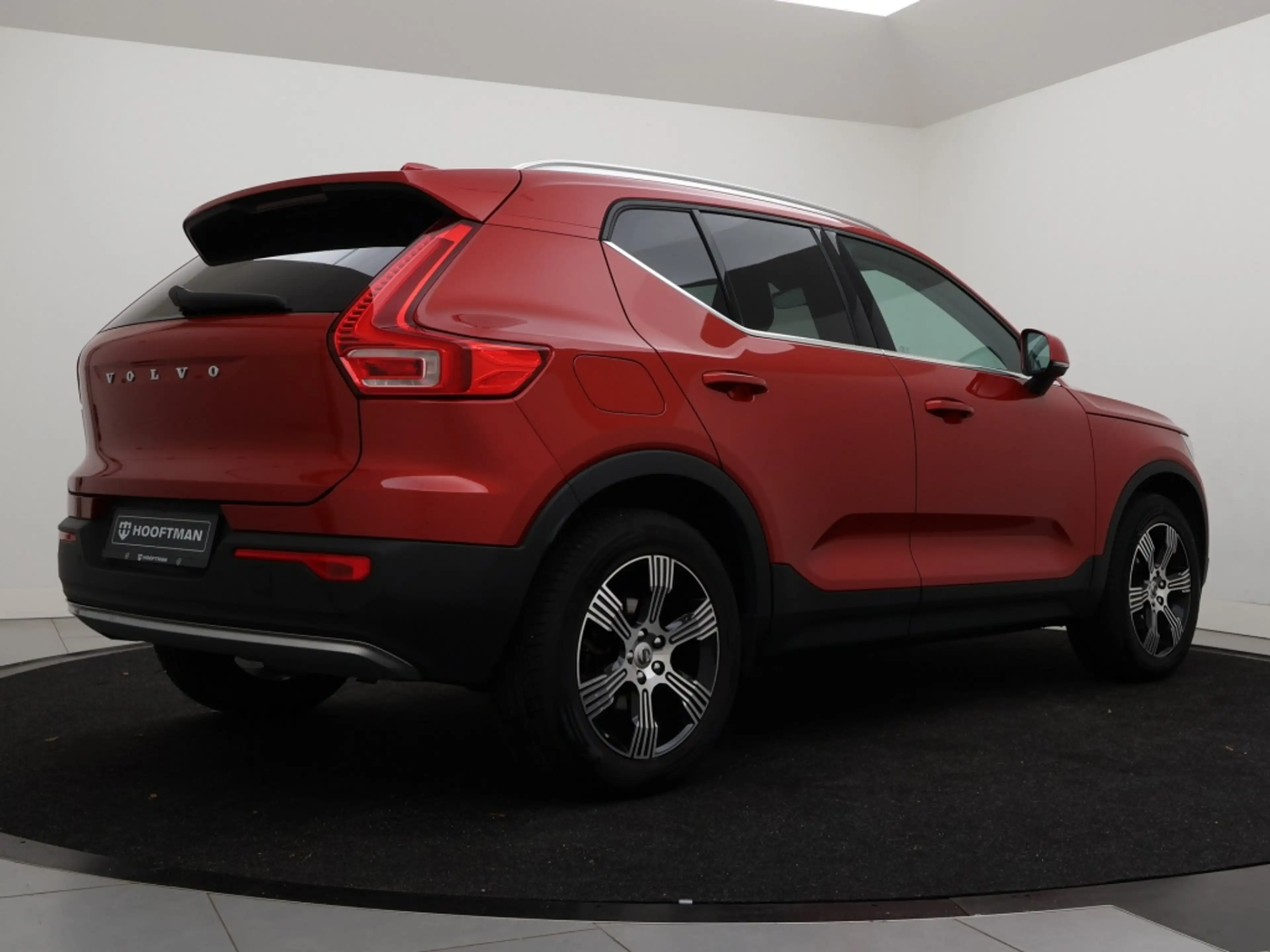 Volvo XC40 T2 AUT(8) INSCRIPTION SCHUIFDAK HARMAN KARDON LEDE — photo 3