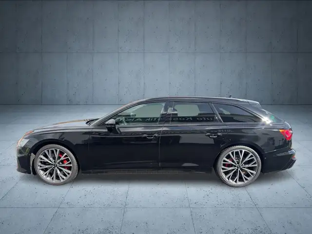 Audi S6 view 2