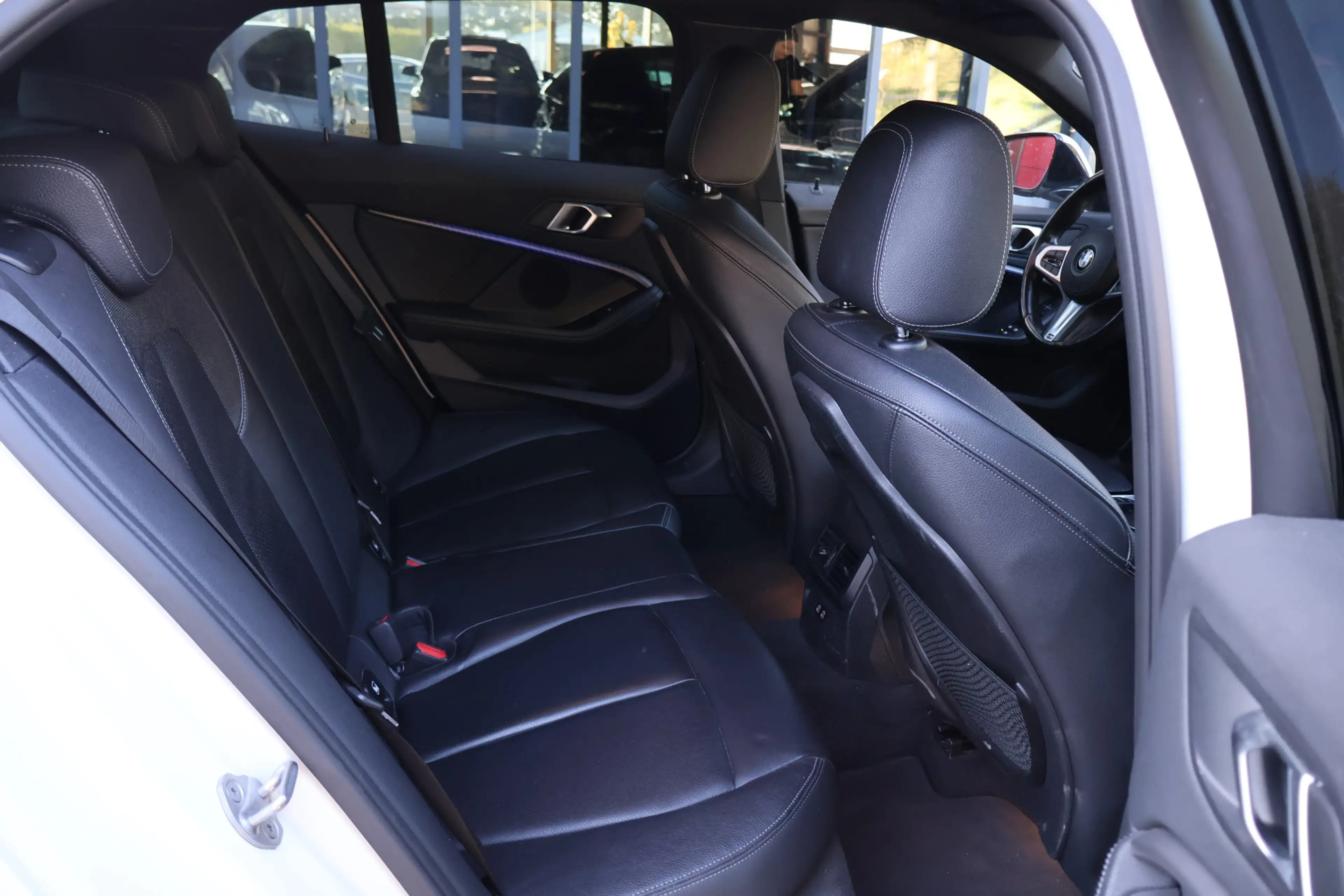 BMW 118 1-serie 118i High Executive M-Edition | M-Pakket | — photo 26