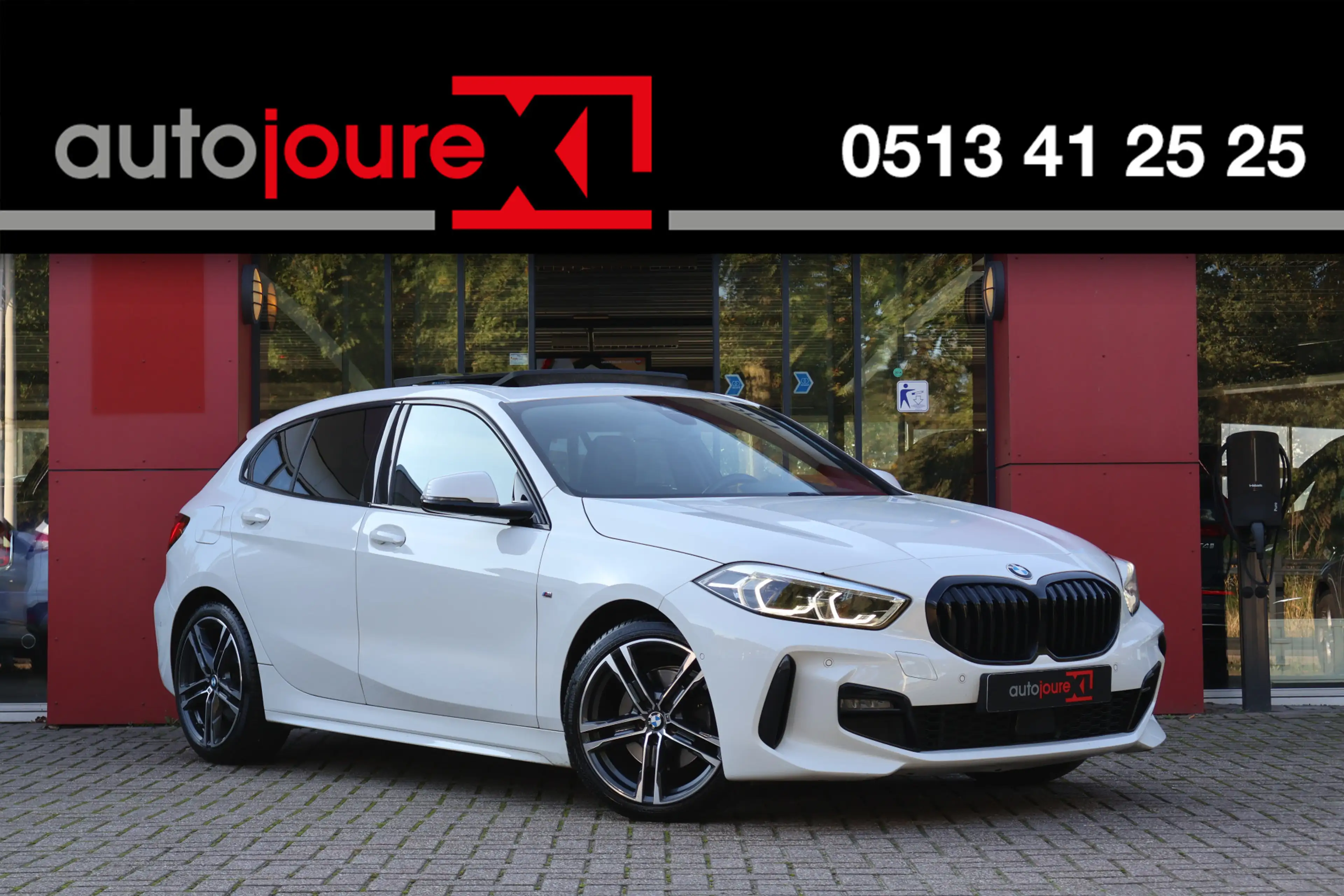 BMW 118 1-serie 118i High Executive M-Edition | M-Pakket |