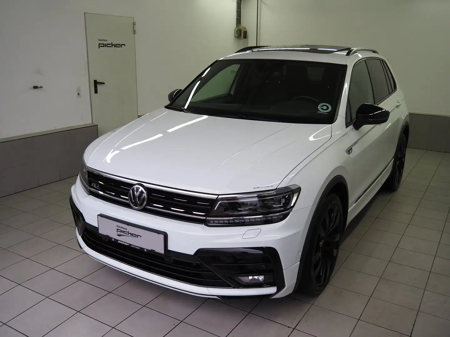 Volkswagen Tiguan Sky TDI SCR 4MOTION DSG Weiß - 1