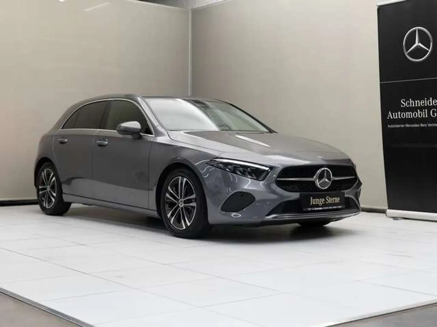 Mercedes-Benz A 180 d Kompaktlimousine Progressive SpurW LM Gris - 2