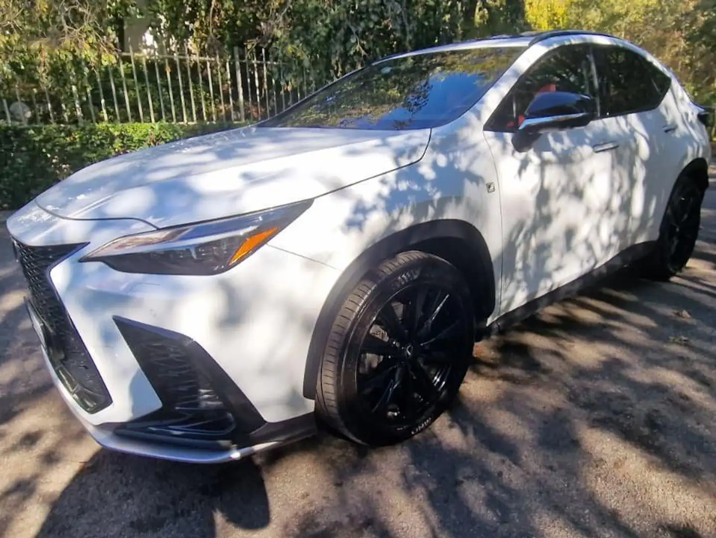Lexus NX 450h+ NX II 2022 450h+ 2.5 phev F-Sport 4wd 309cv e-cvt Bianco - 2