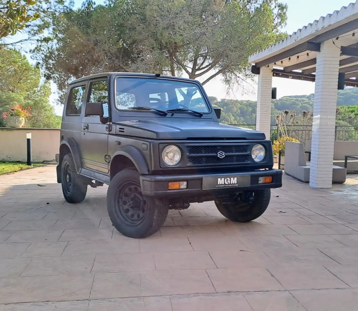 Suzuki Samurai 1.0 JHT Techo Duro Negro - 1