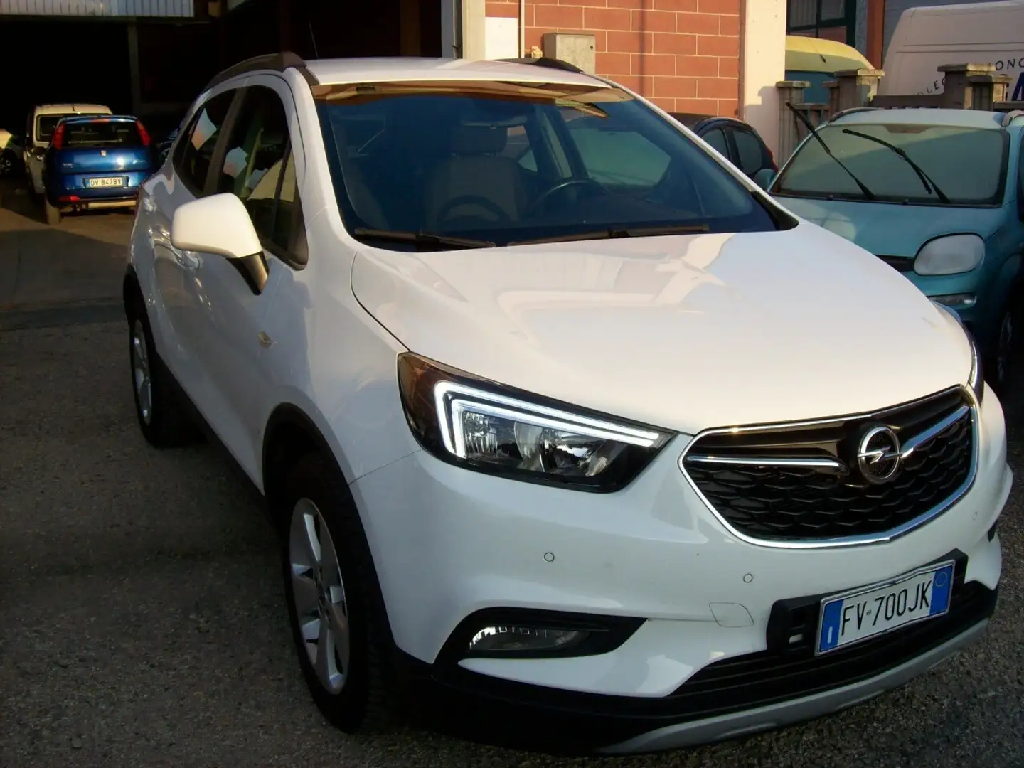 Opel Mokka X 1.6 CDTI Ecotec 4x2 Start&Stop Business Weiß - 2