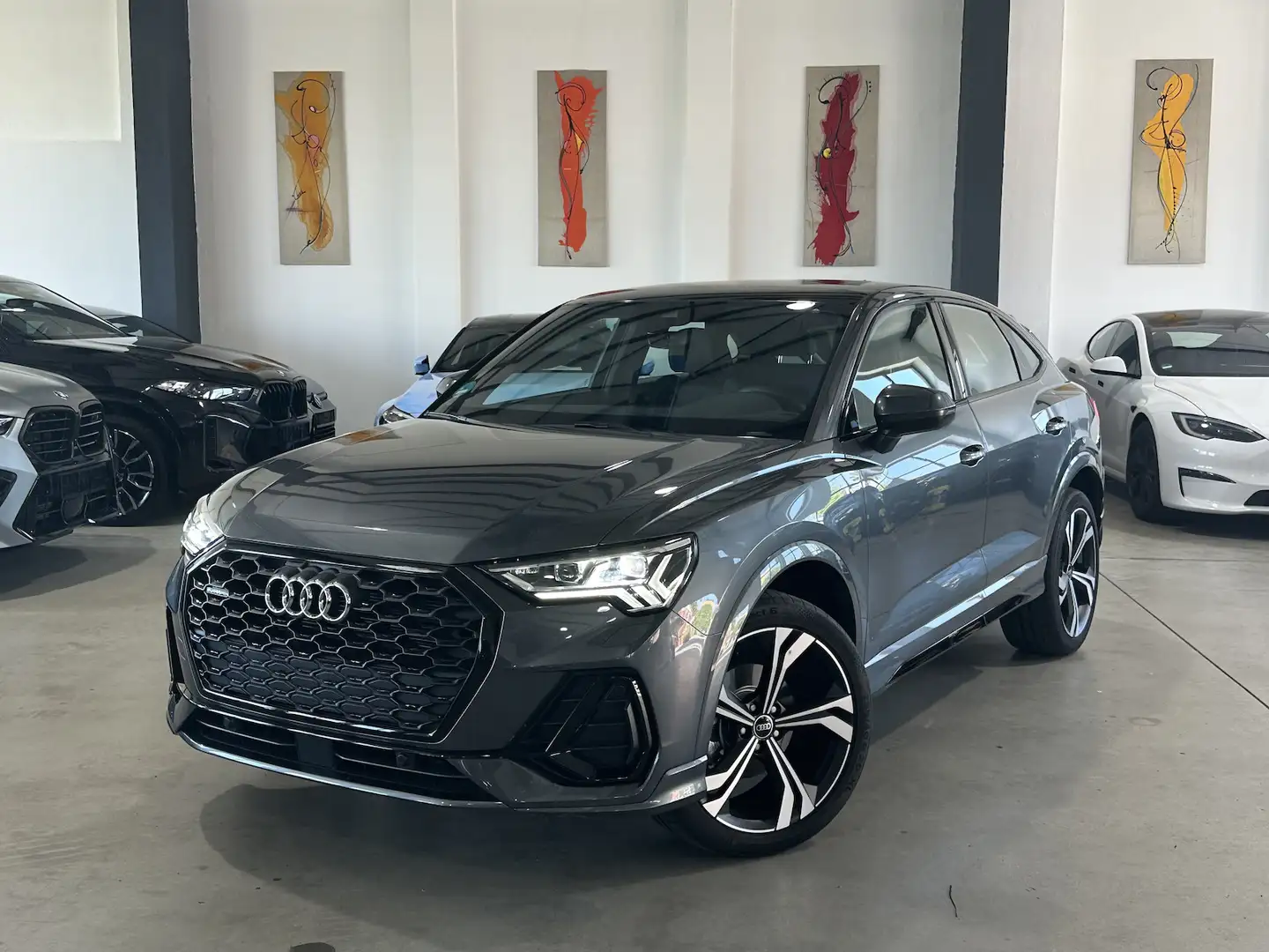 Audi Q3 Sportback S line 35tdi Quatt/Pano/Matrix/20/ Grijs - 1