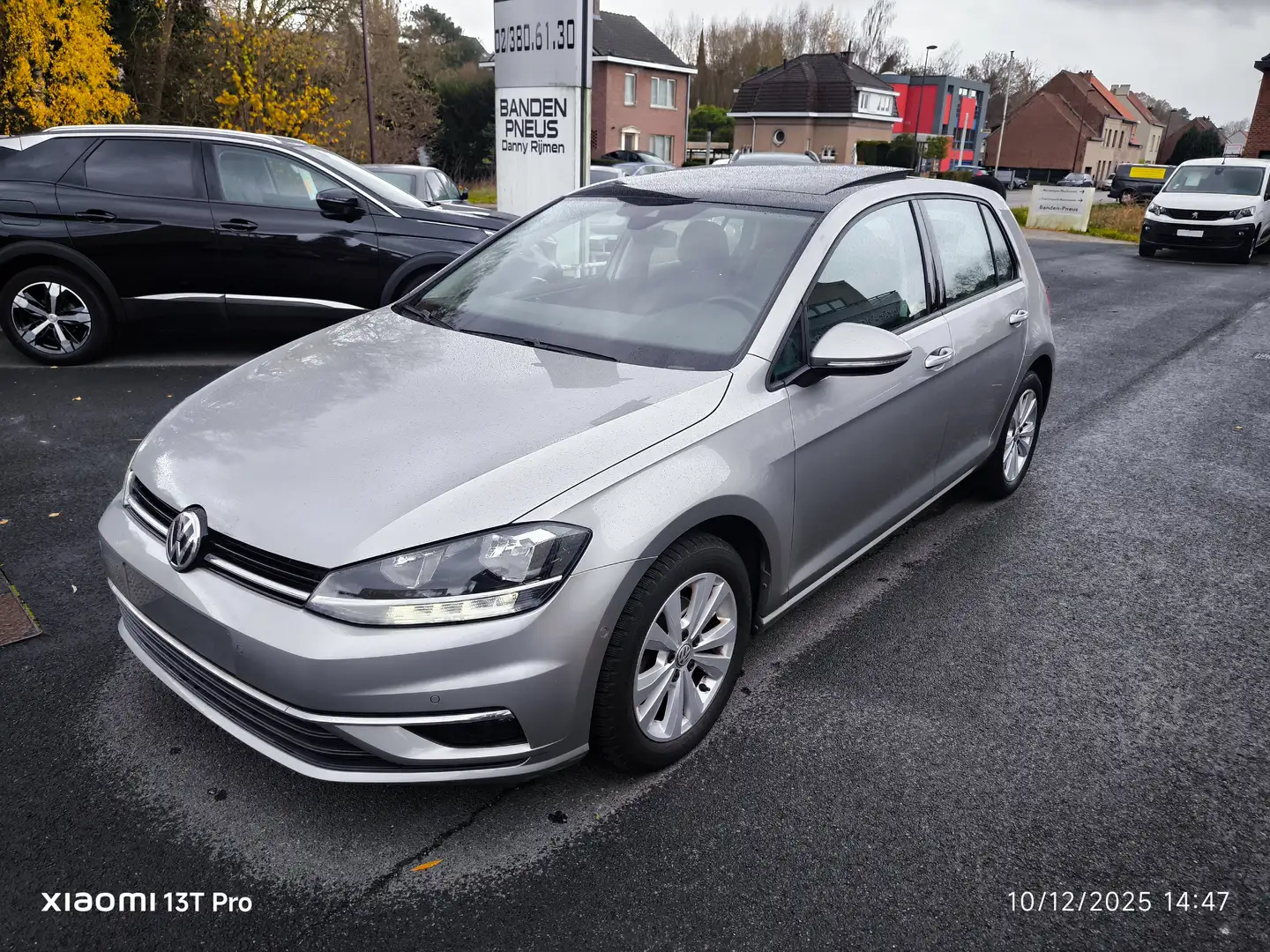 Volkswagen Golf Golf 1.0 TSI Comfortline OPF (EU6.2) Gris - 1