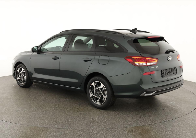 Hyundai i30 Kombi 1.6 T-GDI DCT, Navi, Kamera, Winter, 16-Z... — photo 3