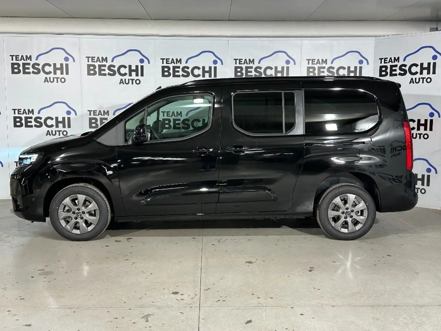 Opel Combo 1.5 BlueHDI 130CV AUT. 7 POSTI L2 Elegance+ Negro - 2