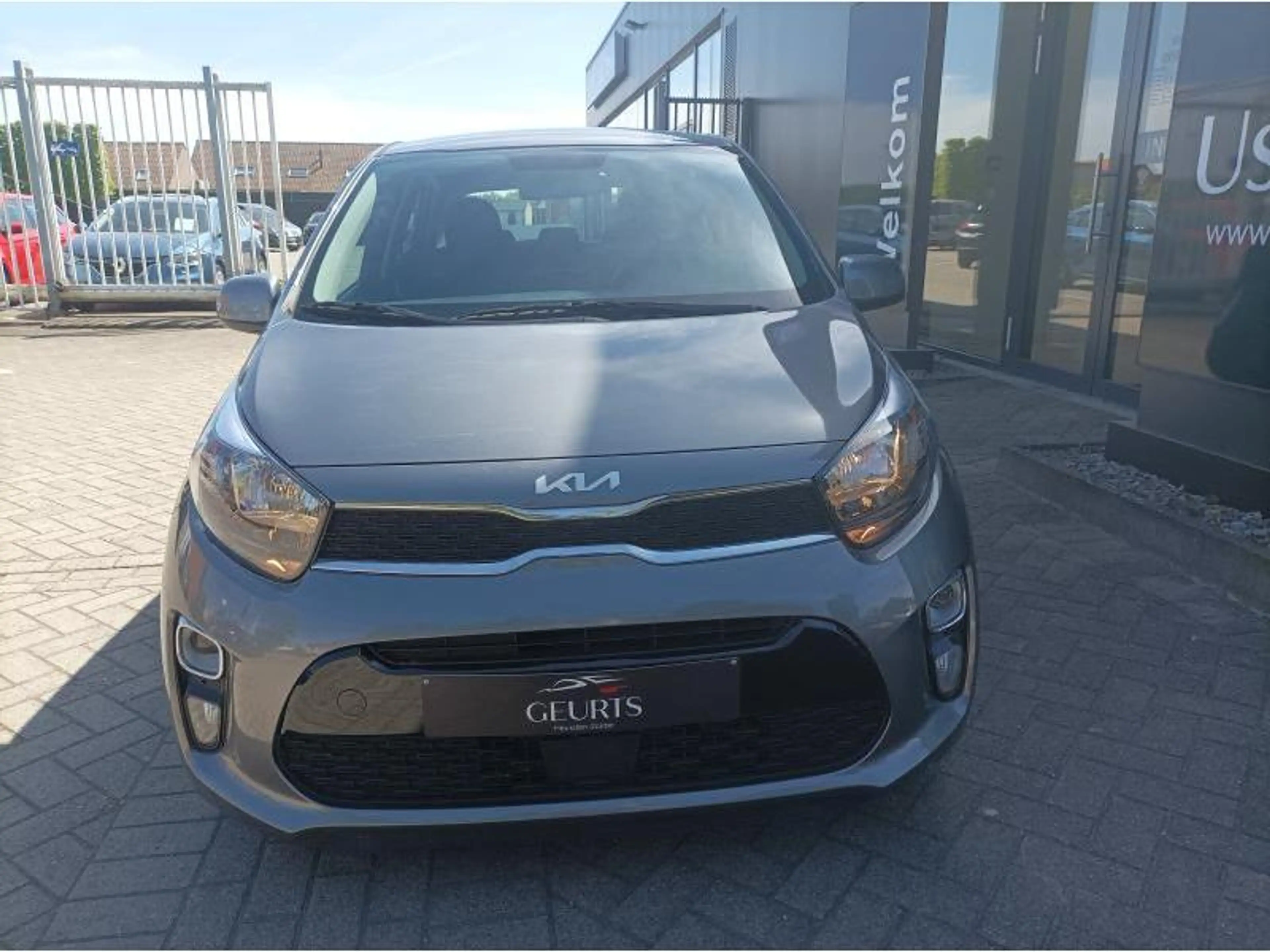 Kia Picanto — photo 4