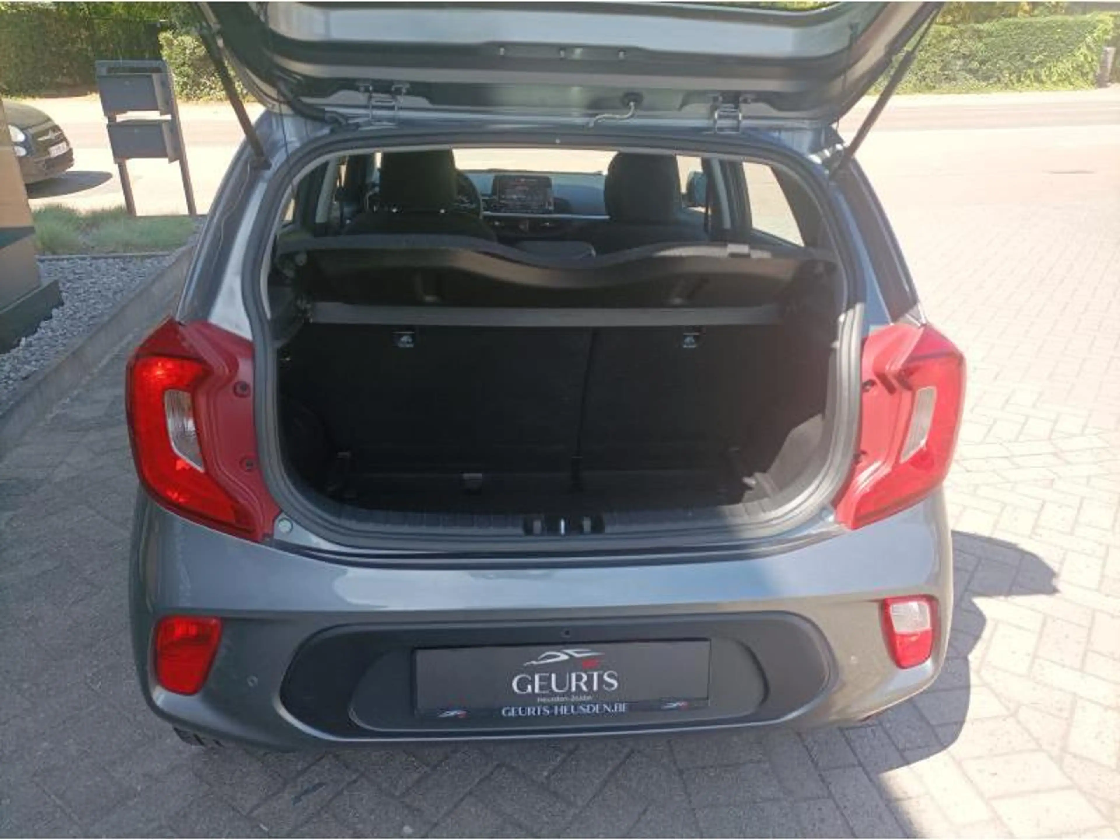Kia Picanto — photo 15