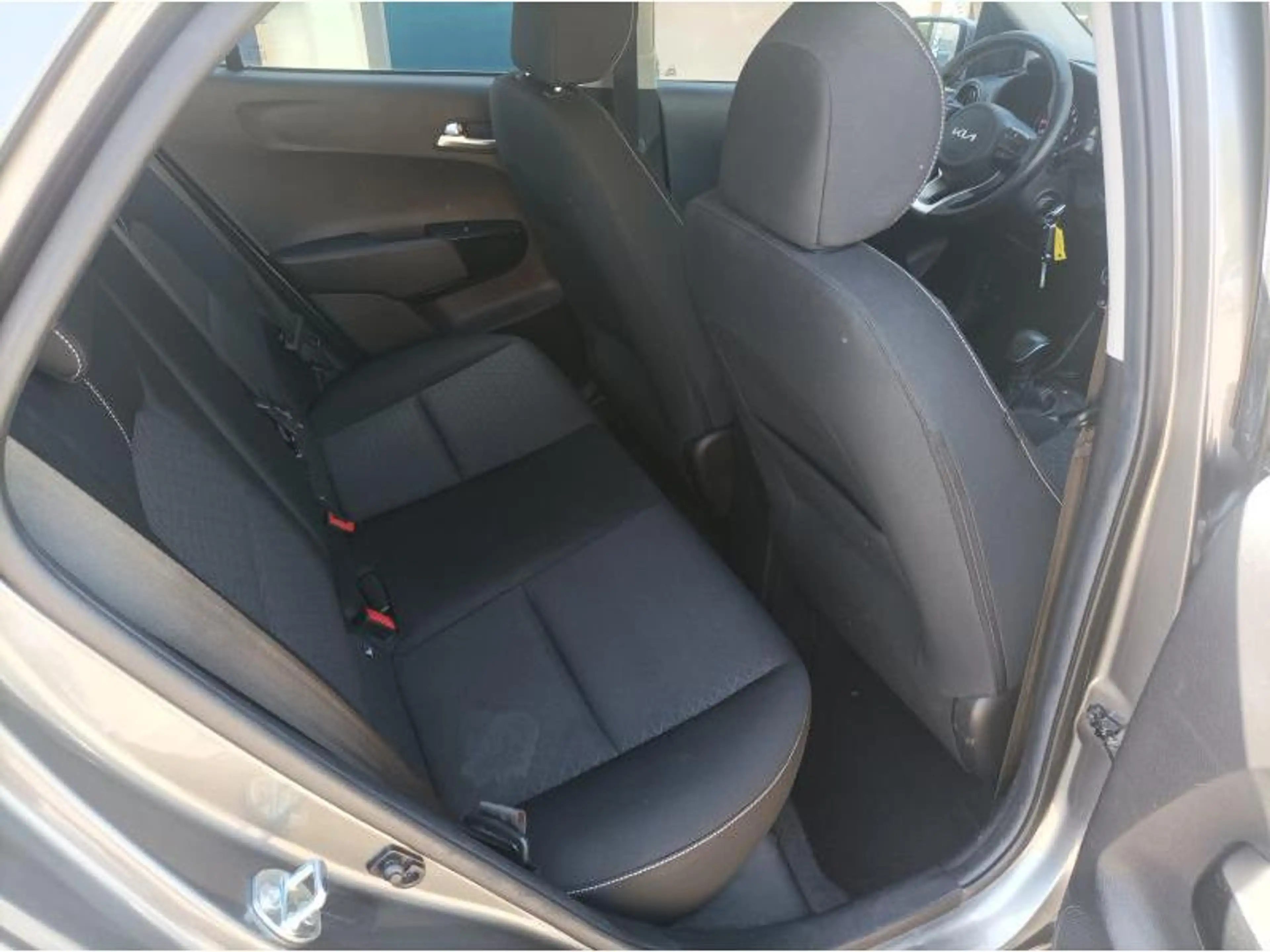 Kia Picanto — photo 13
