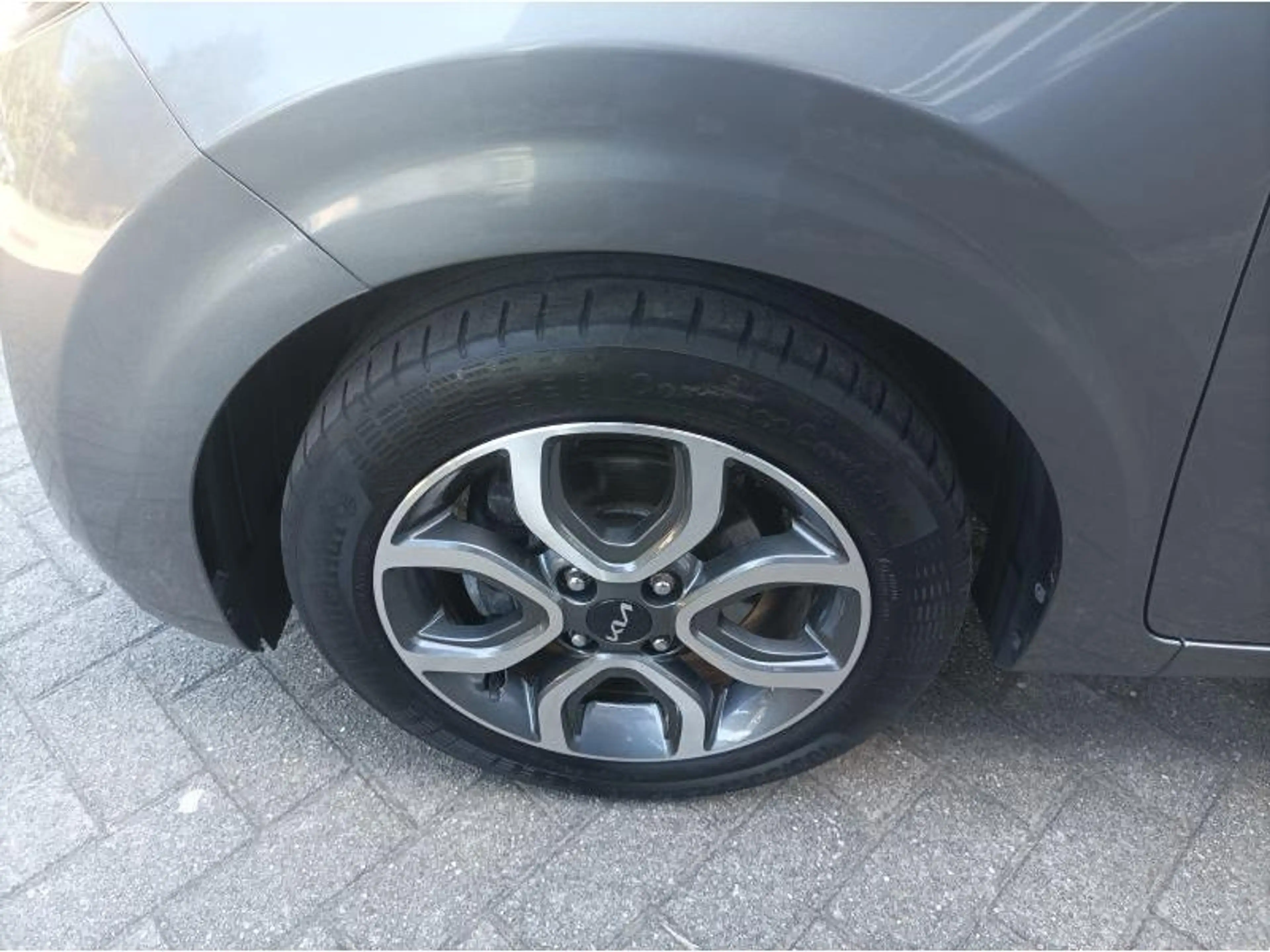 Kia Picanto — photo 6