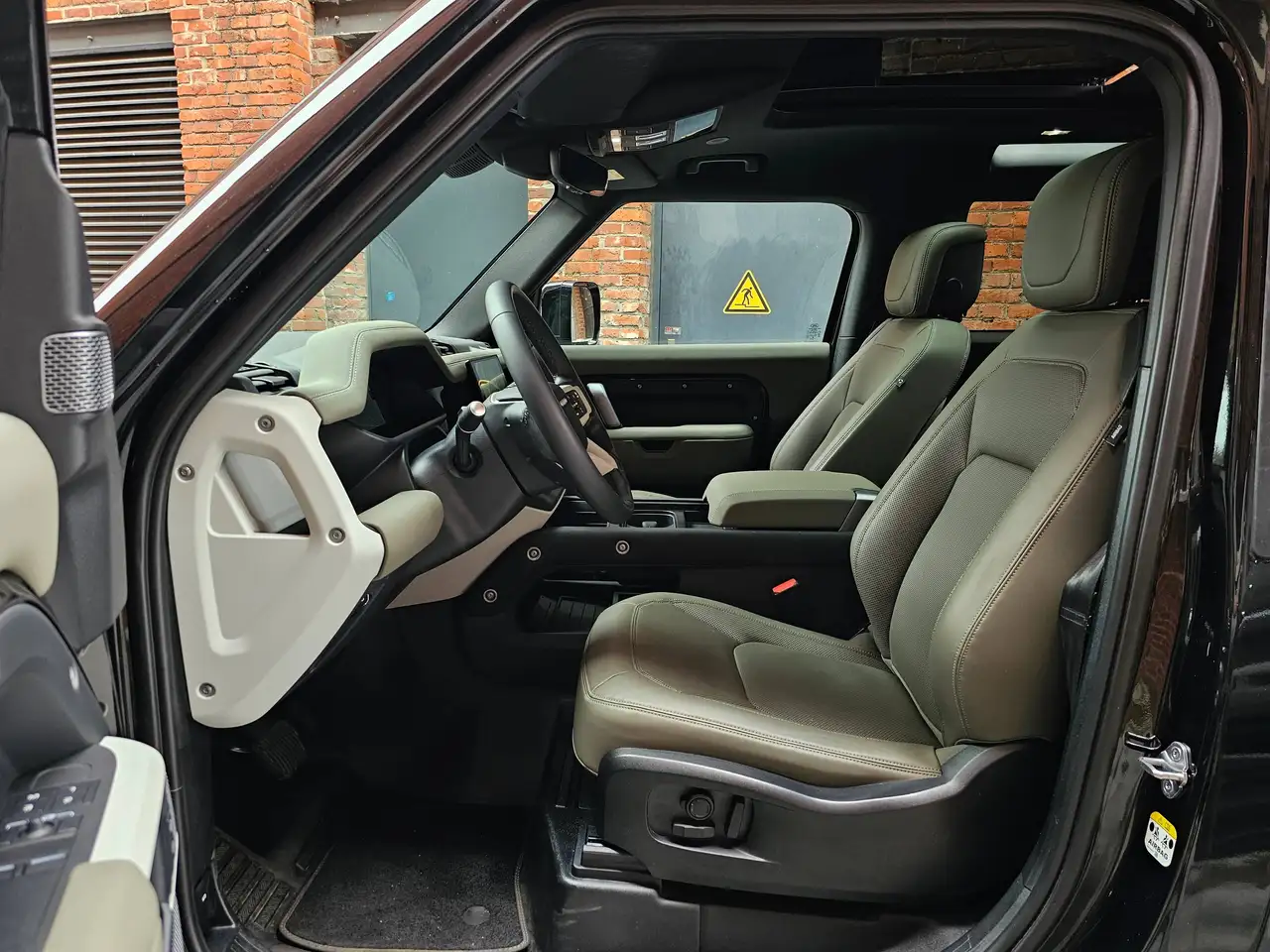 Land Rover Defender 90 D300 X-Dynamic HSE Lichte vracht-BTW Wagen-46.500km-Nieuwstaat — foto 7