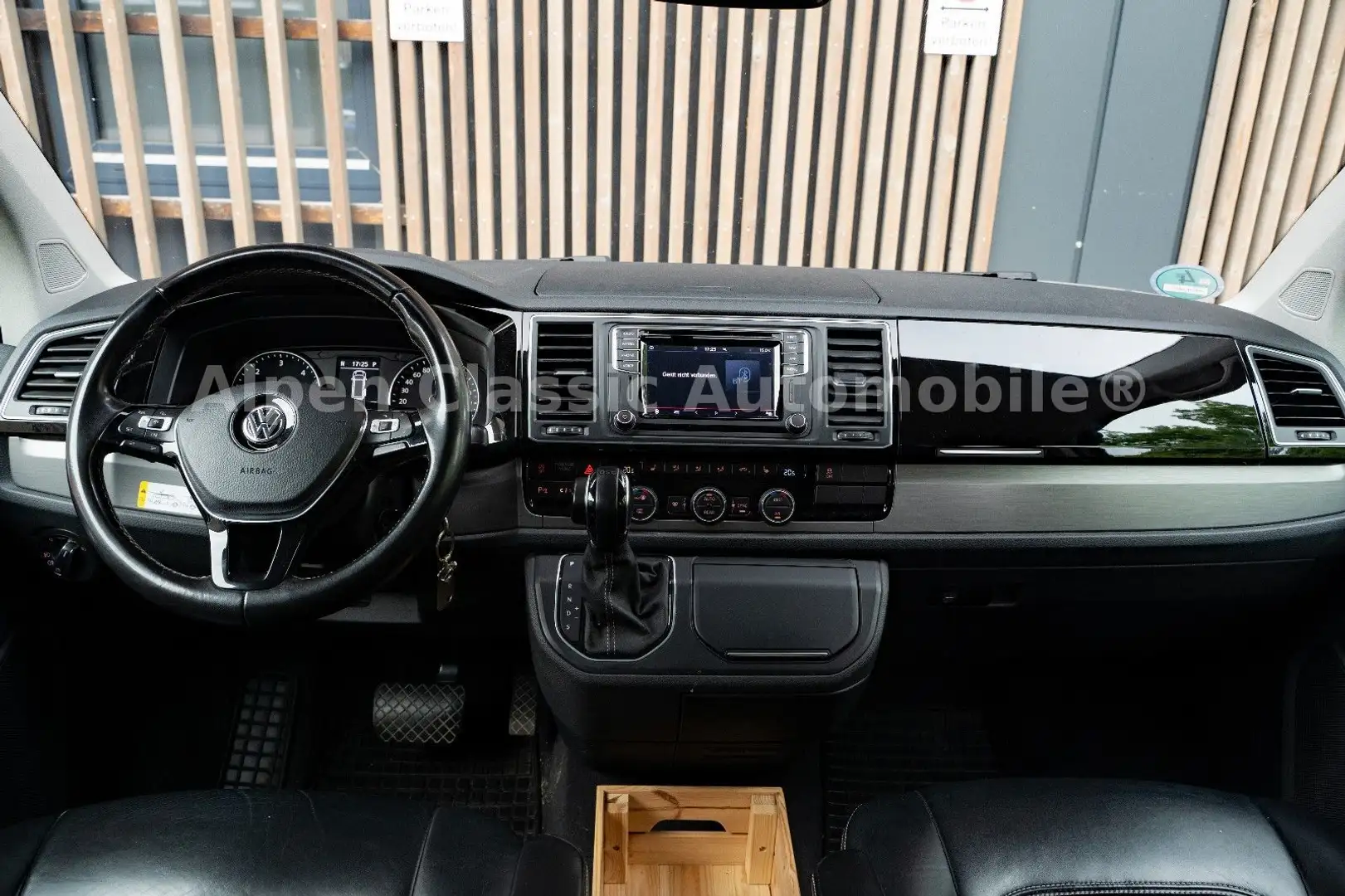 Volkswagen T6 California Beach Edition Ausgebaut ACC, STHZ Weiß - 2