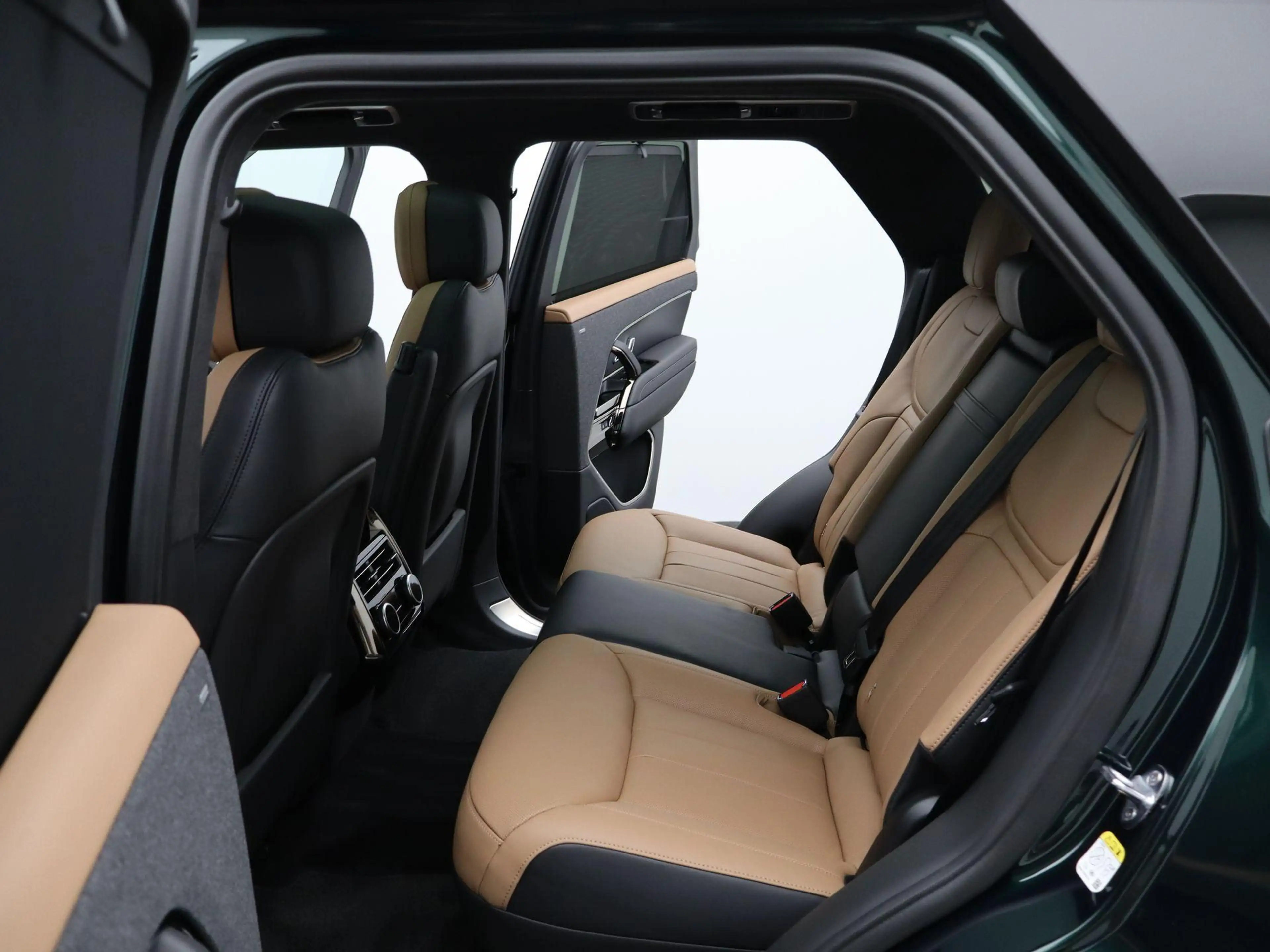 Land Rover Range Rover Sport 3.0 P550e Autobiography Edition PHEV — photo 12