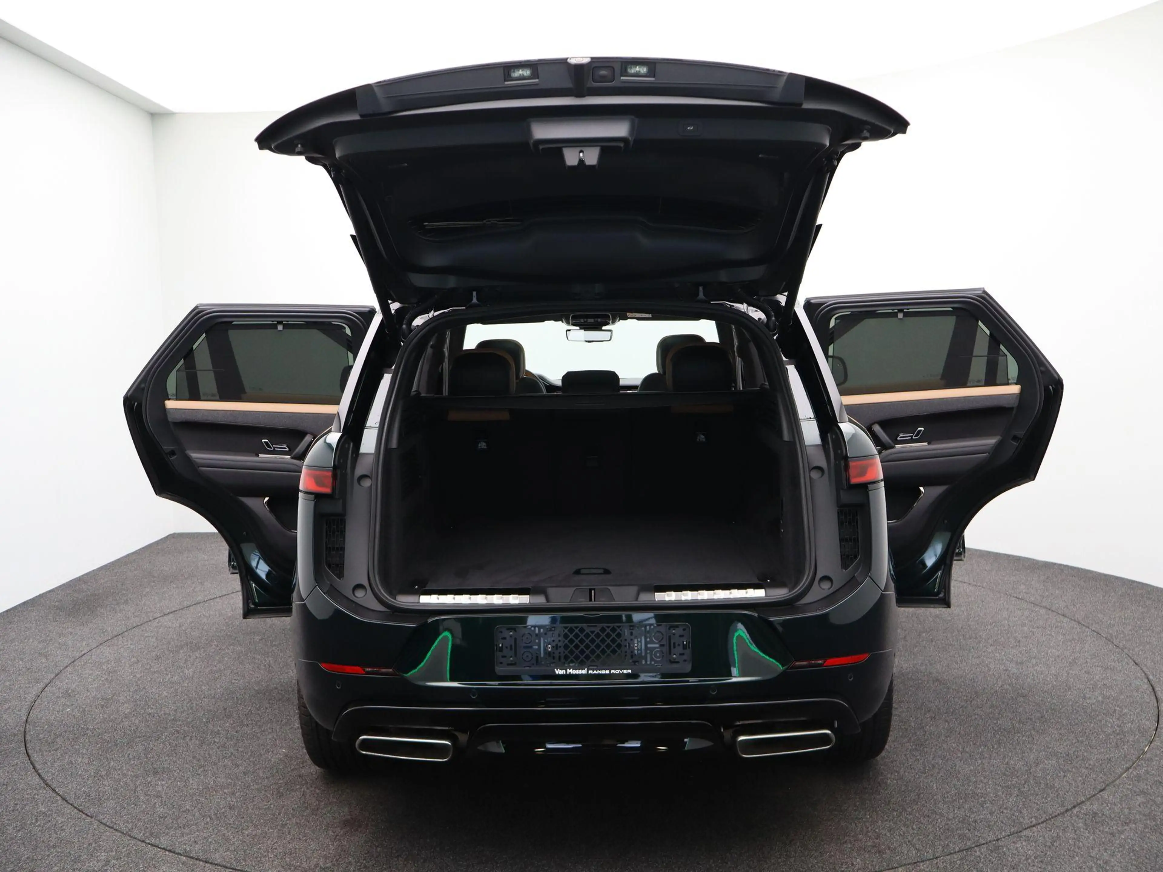Land Rover Range Rover Sport 3.0 P550e Autobiography Edition PHEV — photo 13