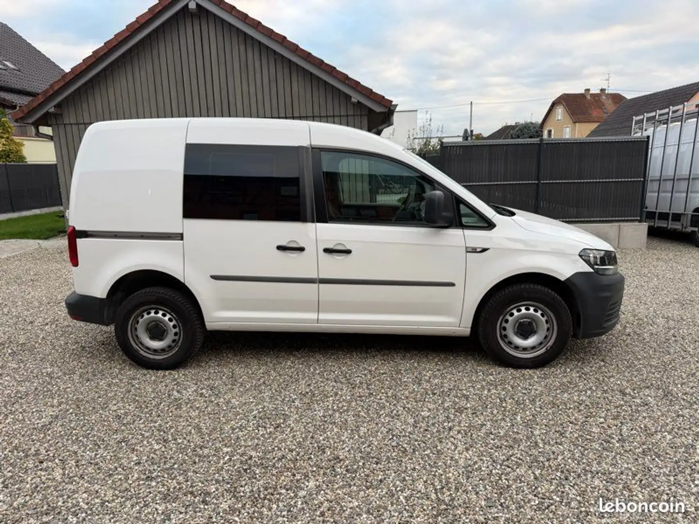 Volkswagen Caddy 9991 HT 4 Motion 2L 122ch Blanc - 2