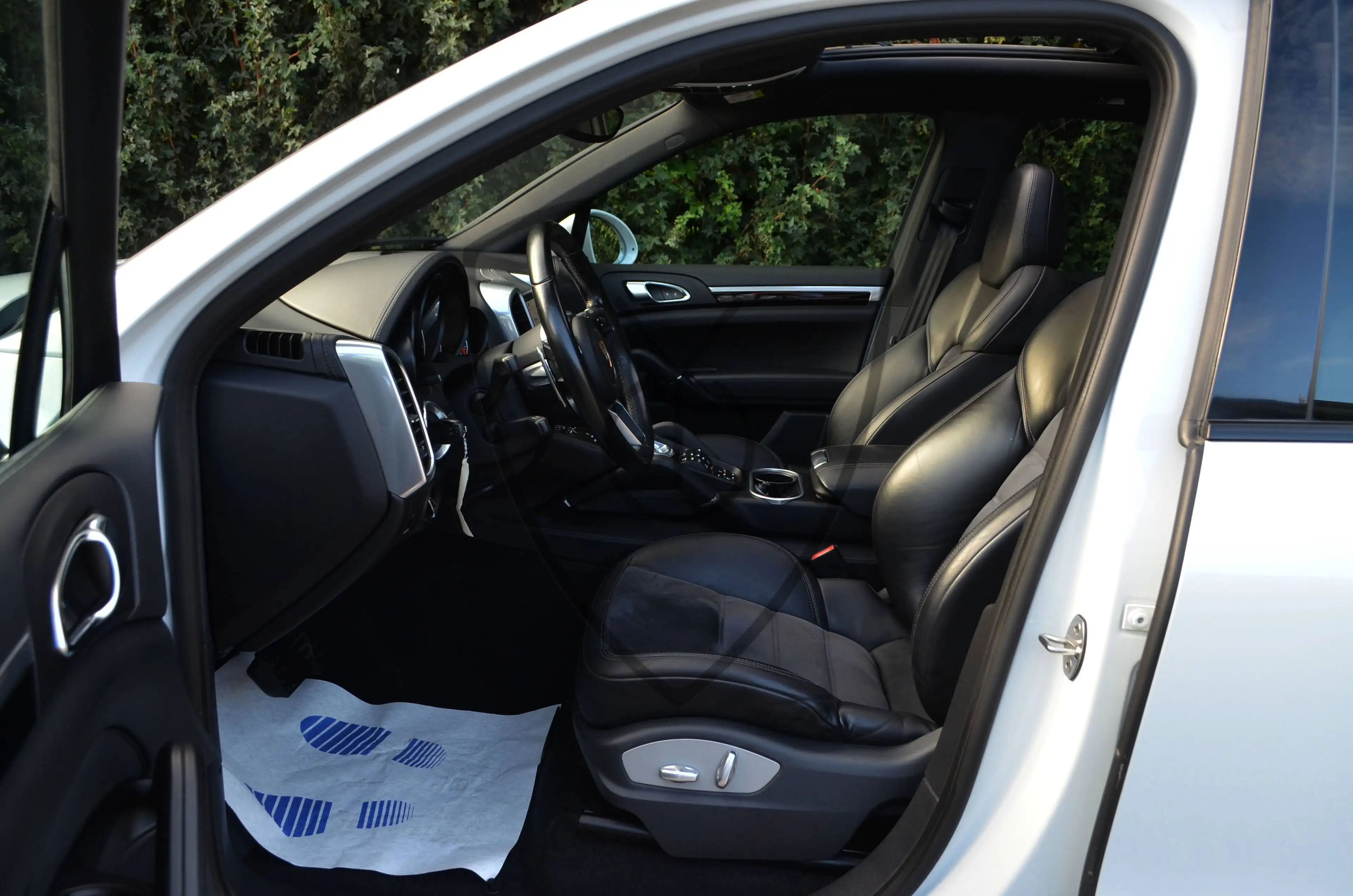 Porsche Cayenne Cayenne 3.0TD Platinum Edition * PANORAMA * 21 INCH TURBO III * FULL LED PDLS — photo 15