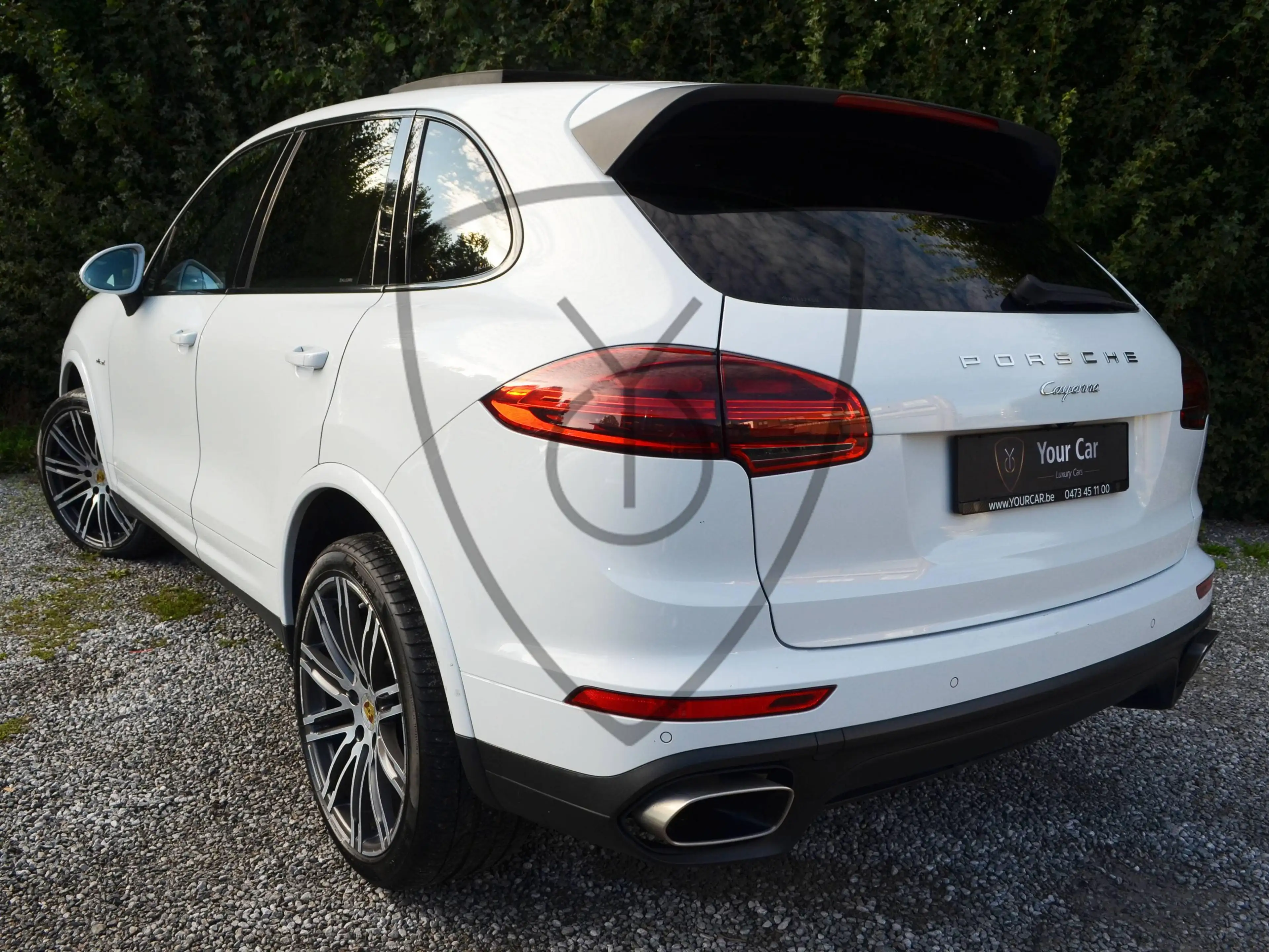 Porsche Cayenne Cayenne 3.0TD Platinum Edition * PANORAMA * 21 INCH TURBO III * FULL LED PDLS — photo 2