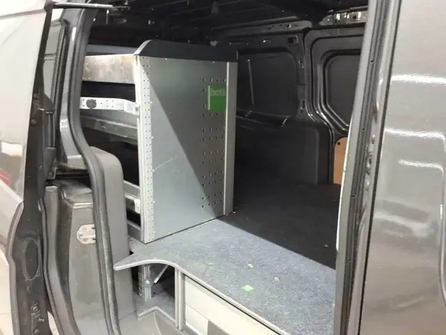 Ford Transit view 9