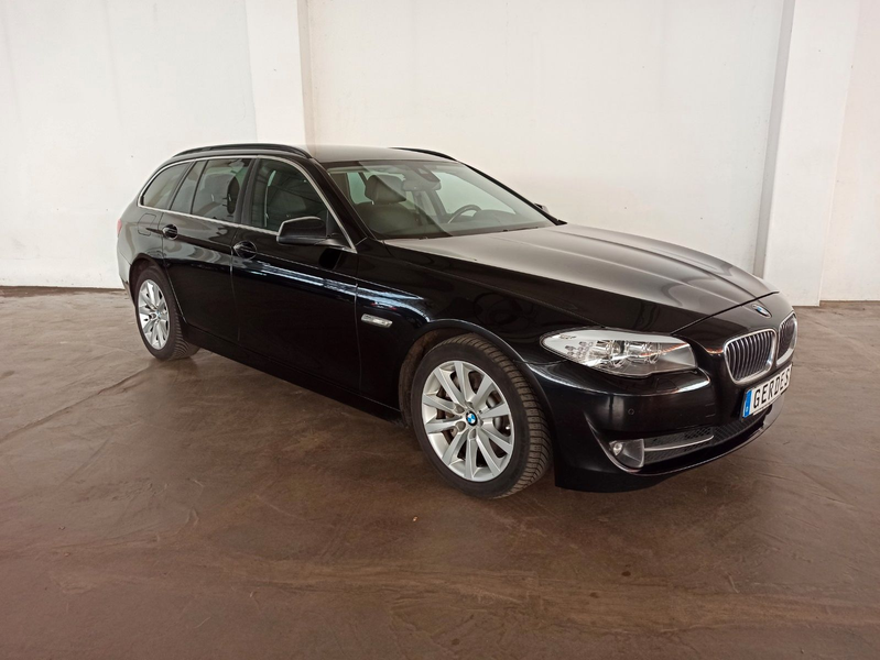 BMW 530 5 Touring 530d "Kundenauftrag" — photo 5