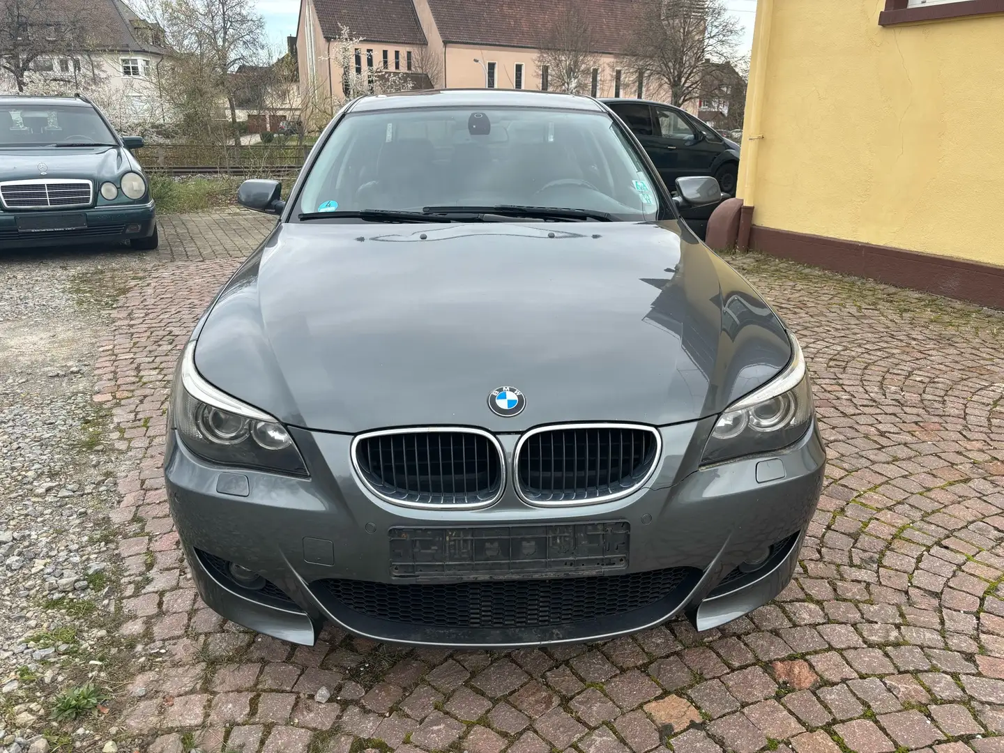 BMW 520 i E60 M-Paket Mega Ausstattung 170PS 2.2 Liter Gris - 2