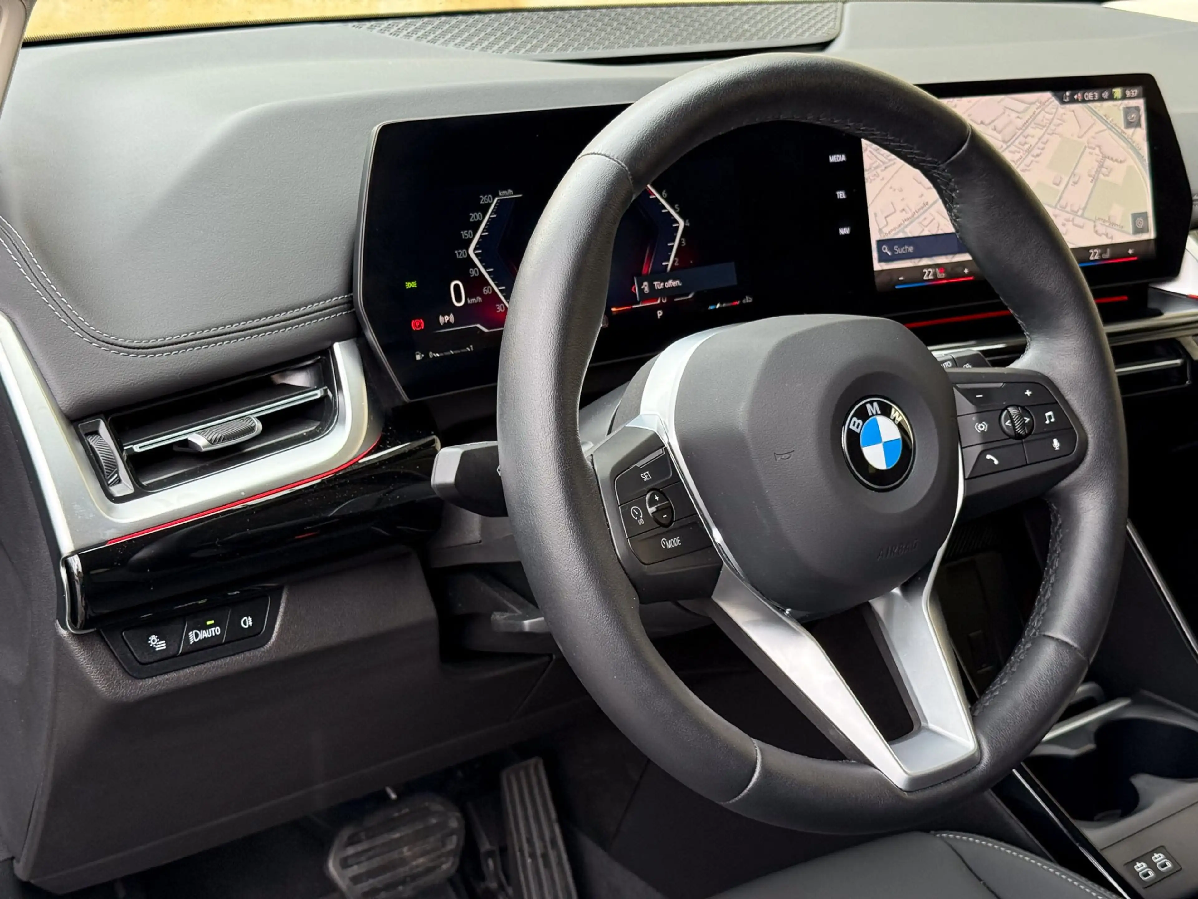 BMW 218 i Active Tourer Luxury Line — photo 9