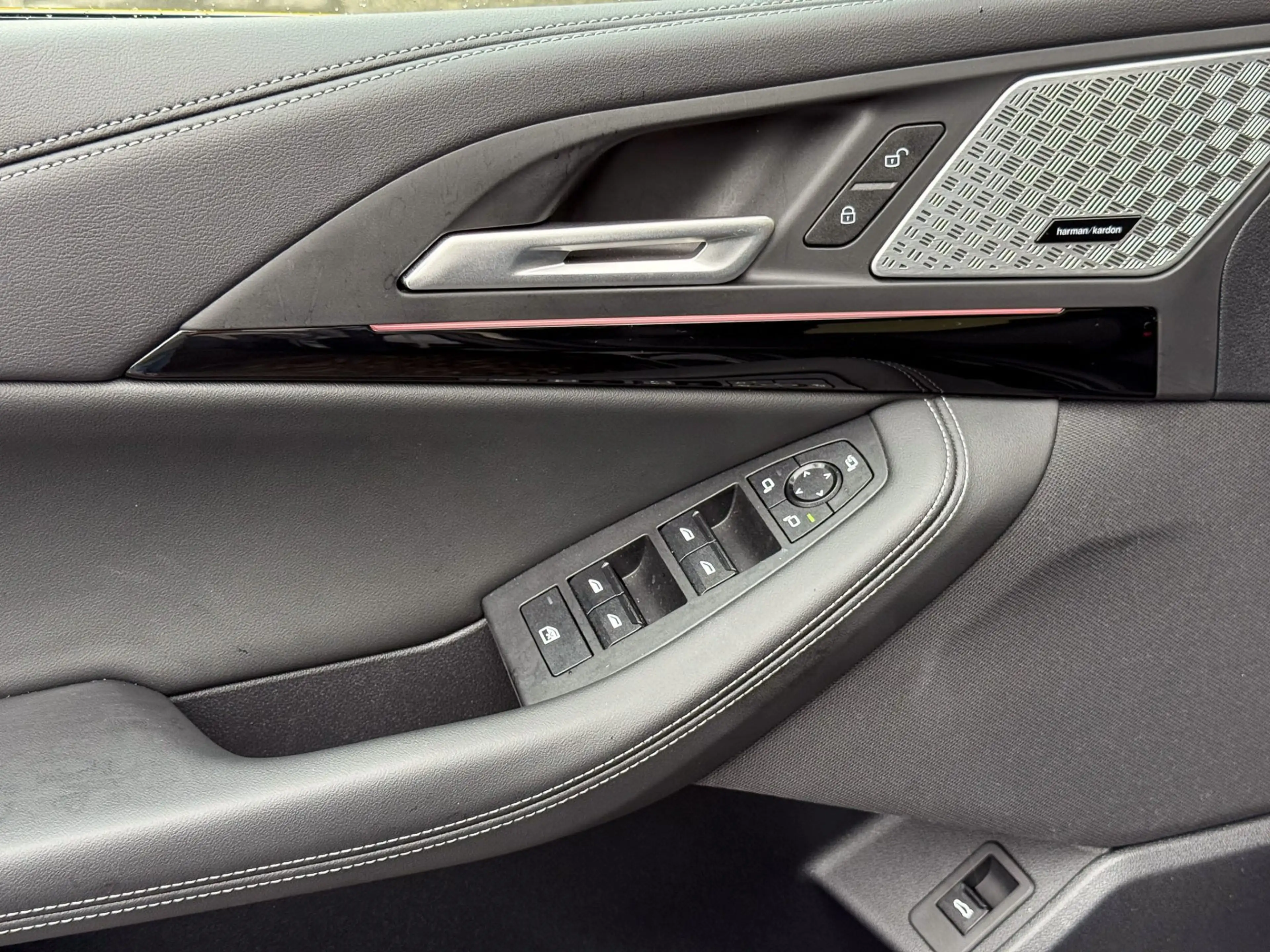 BMW 218 i Active Tourer Luxury Line — photo 12