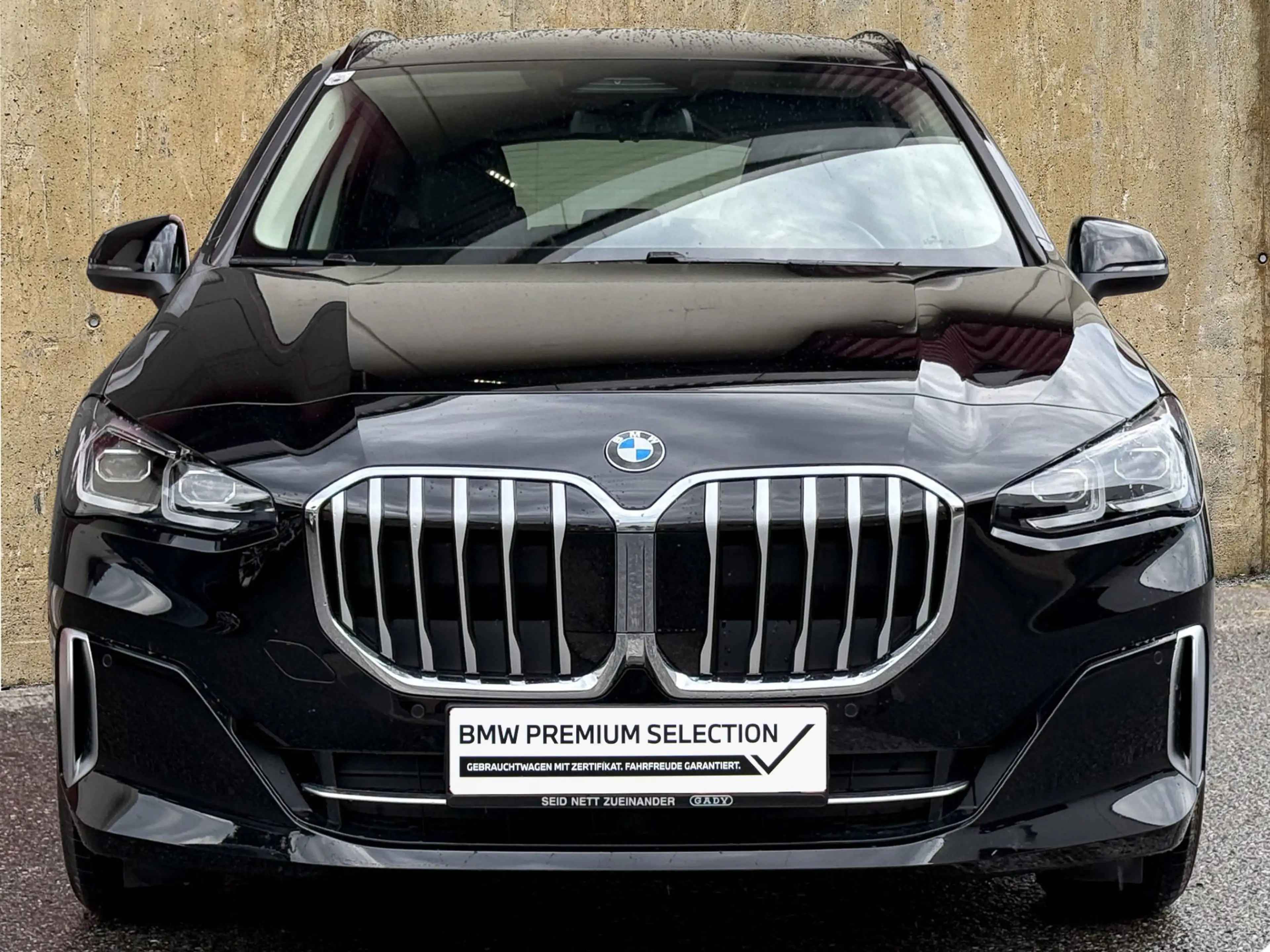 BMW 218 i Active Tourer Luxury Line — photo 2