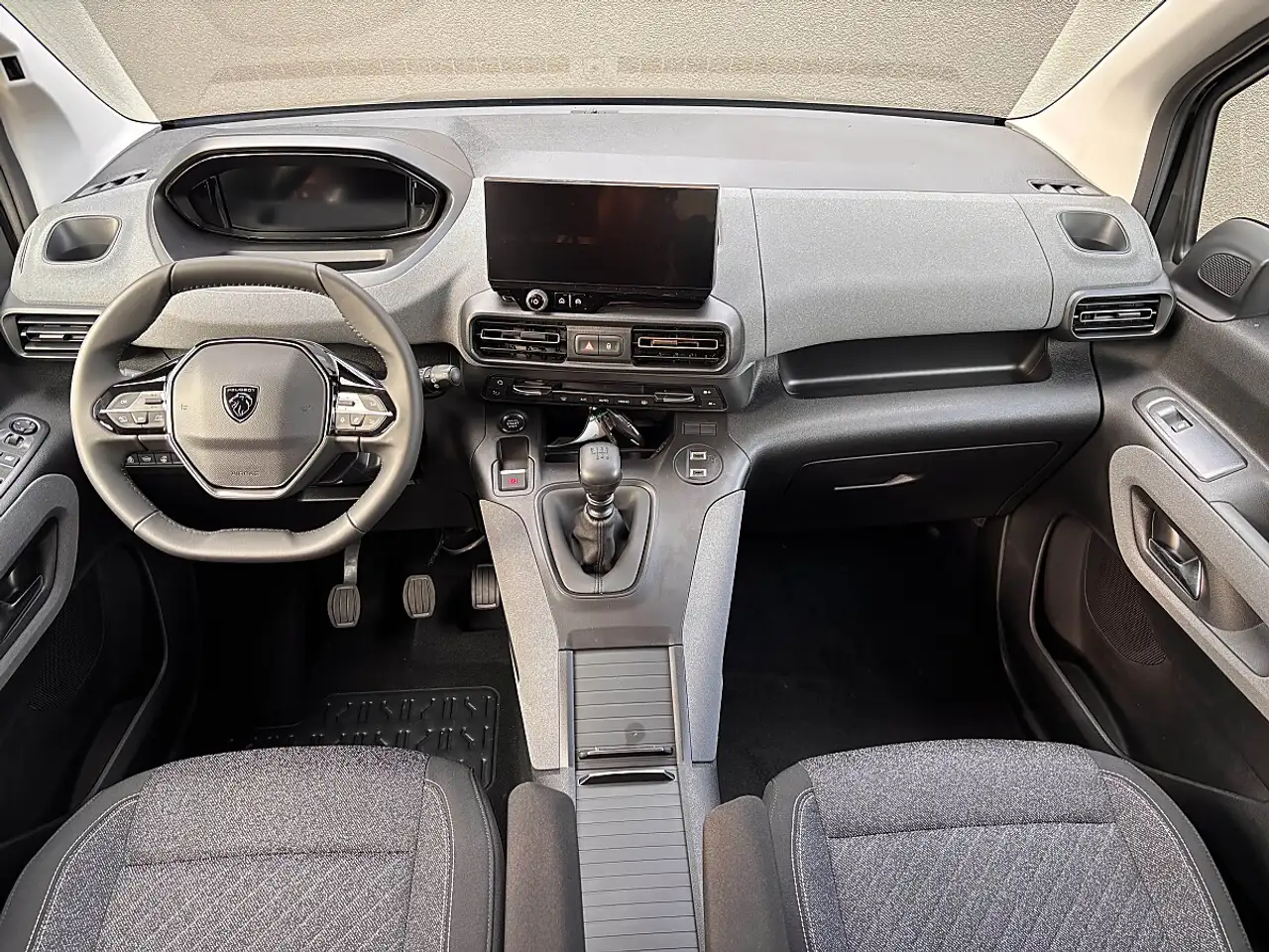 Peugeot Rifter 2026 — фото 13