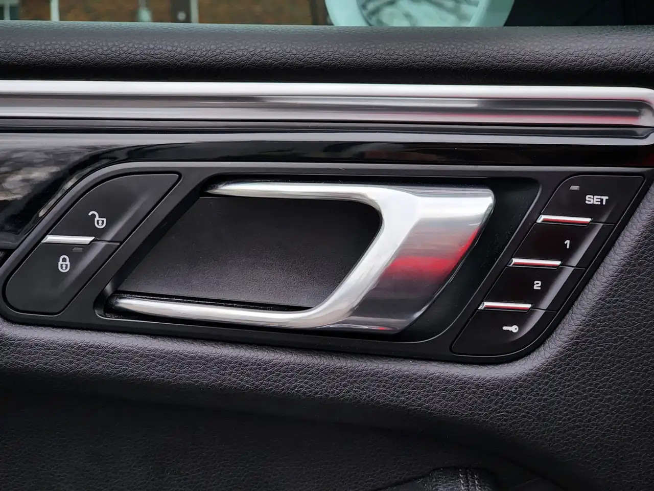 Porsche Macan снимка Porsche Macan