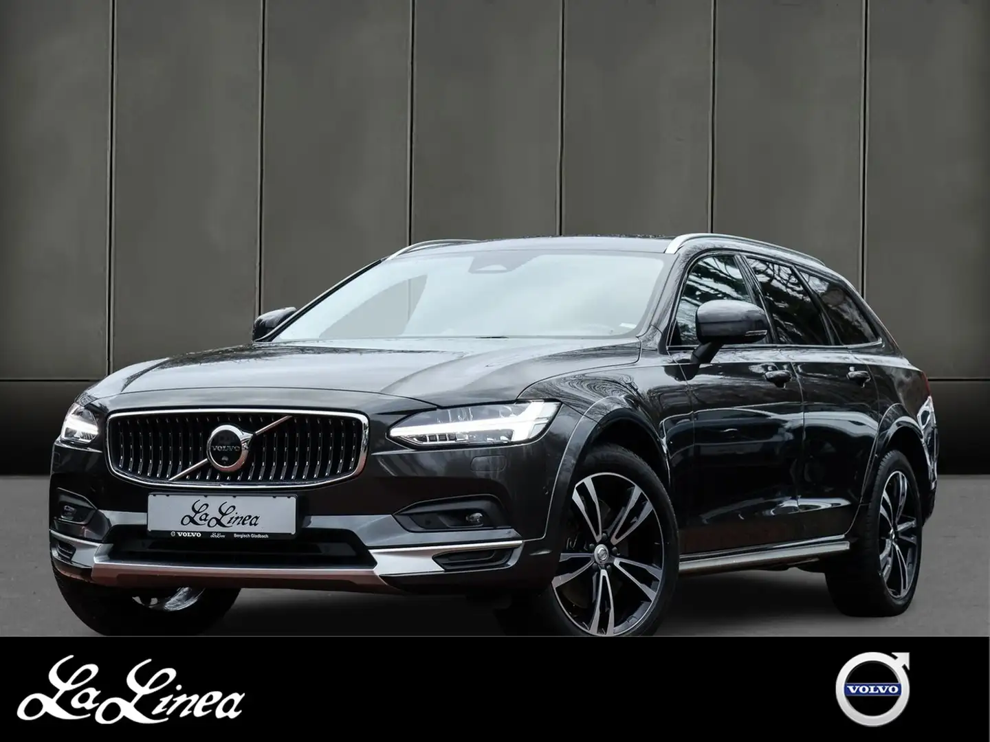 Volvo V90 B5 Cross Country Ultimate AWD Grau - 1