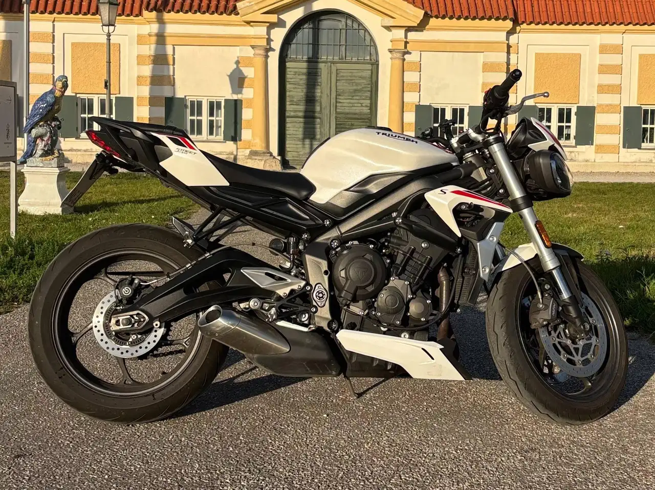 Triumph Street Triple S