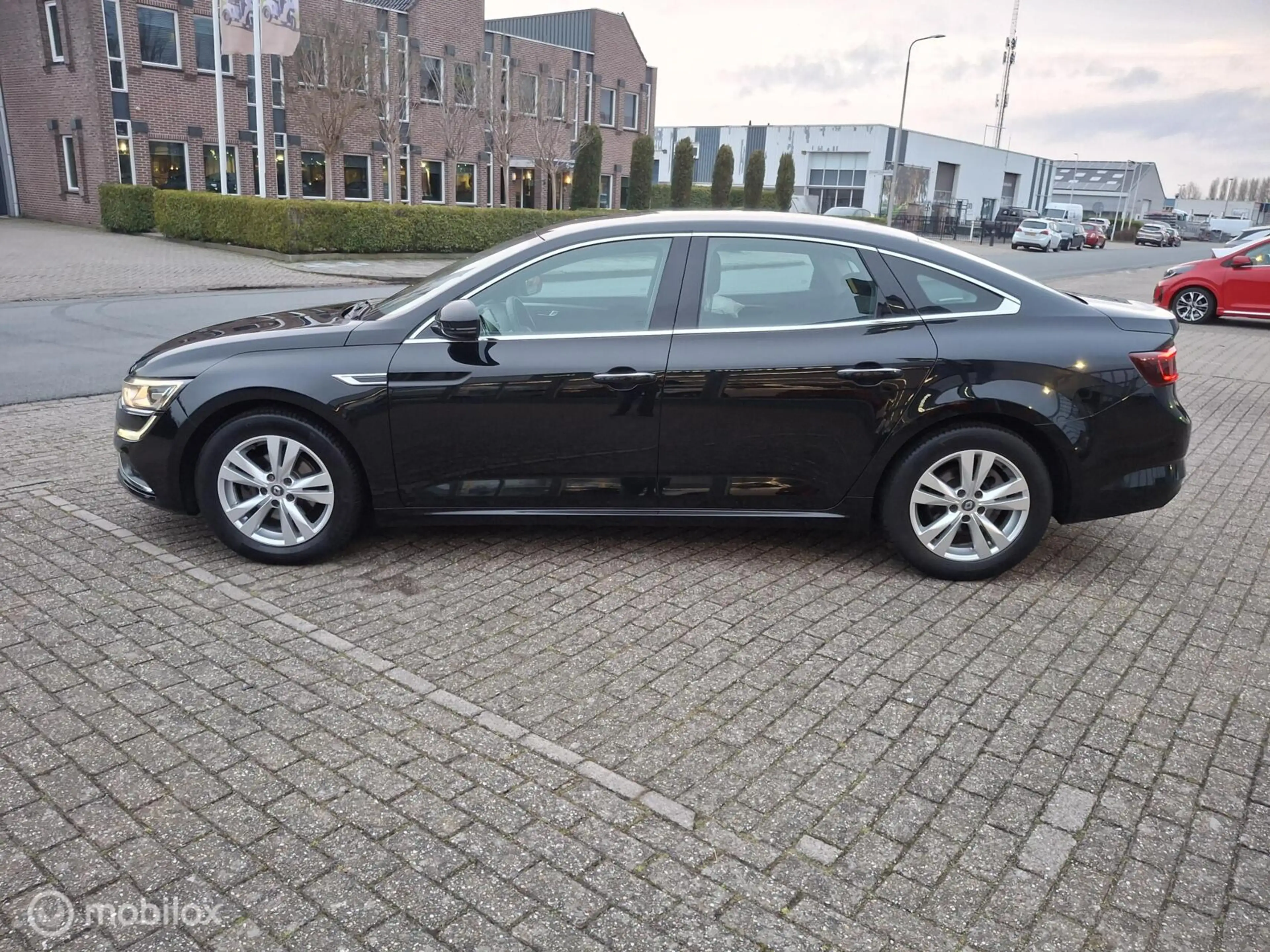Renault Talisman 1.6 TCe Zen — photo 4