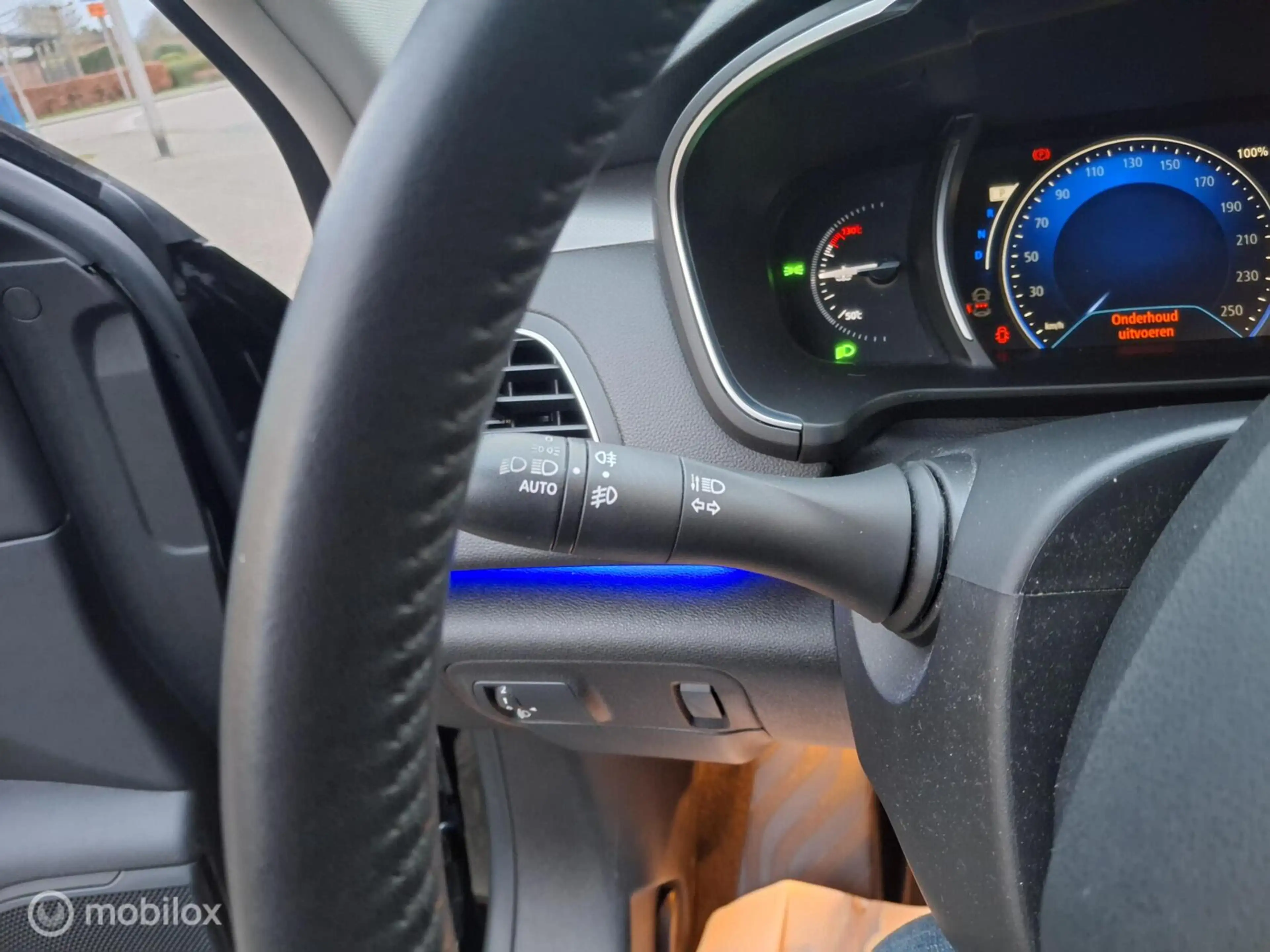 Renault Talisman 1.6 TCe Zen — photo 11