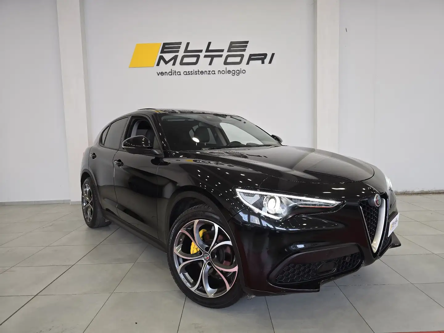 Alfa Romeo Stelvio Stelvio 2020 2.2 t Super rwd 160cv auto Nero - 1