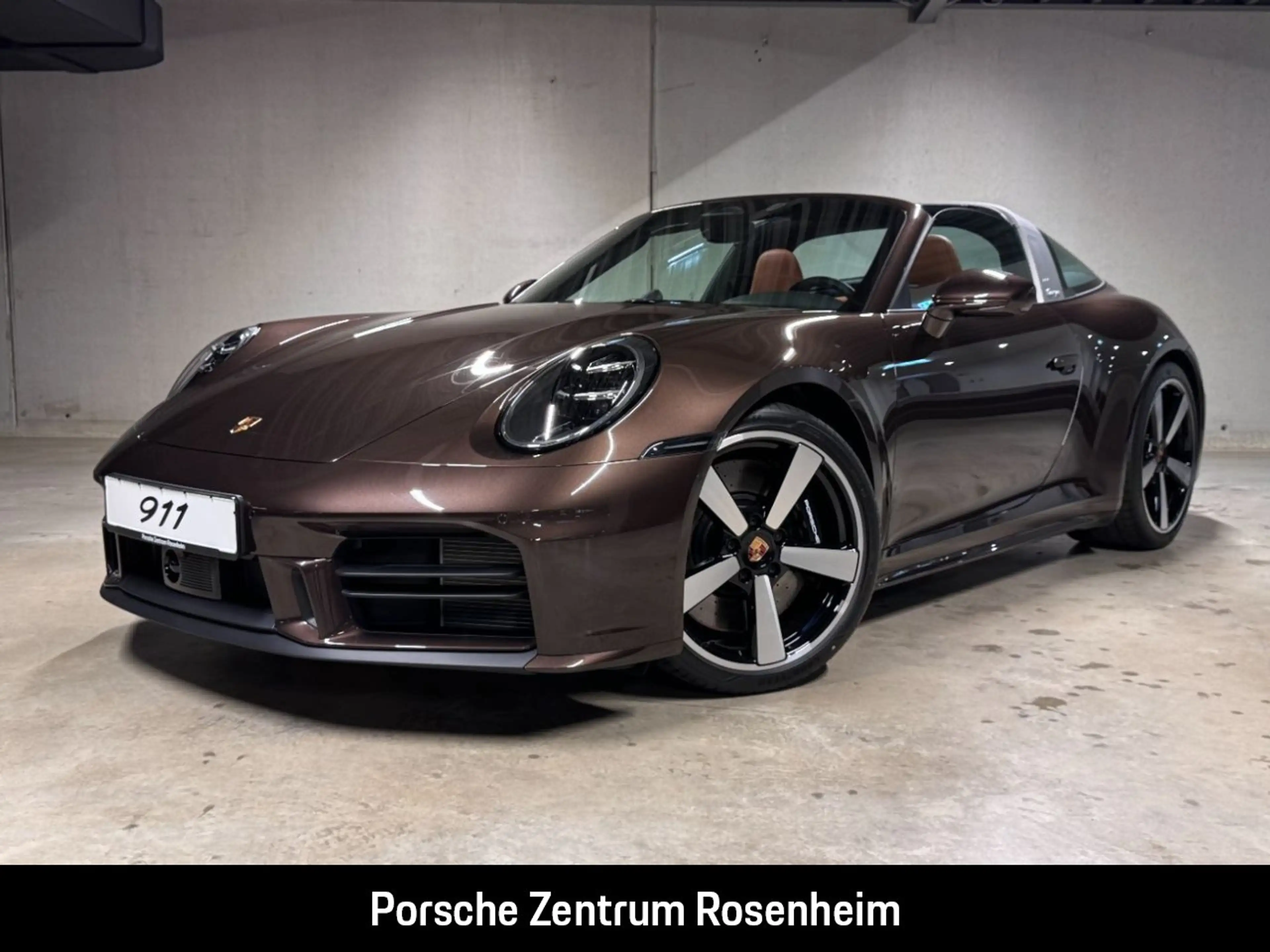 Porsche 992 (911) Targa 4S | PTS macadamia | Liftsystem