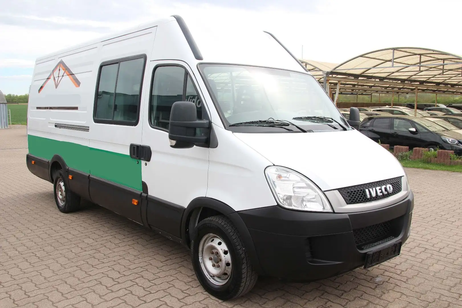 Iveco Daily 2.3 HPT 35S14 6Sitzer/Trennwand/AHK Wit - 2