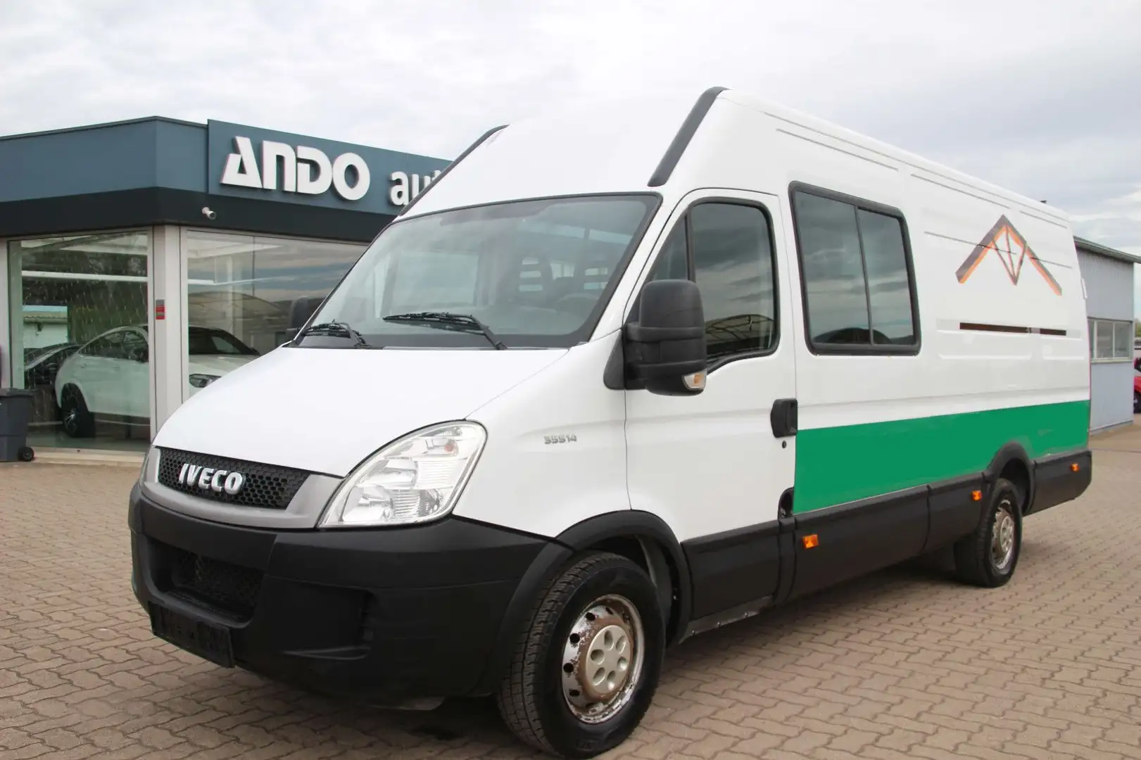 Iveco Daily 2.3 HPT 35S14 6Sitzer/Trennwand/AHK Wit - 1