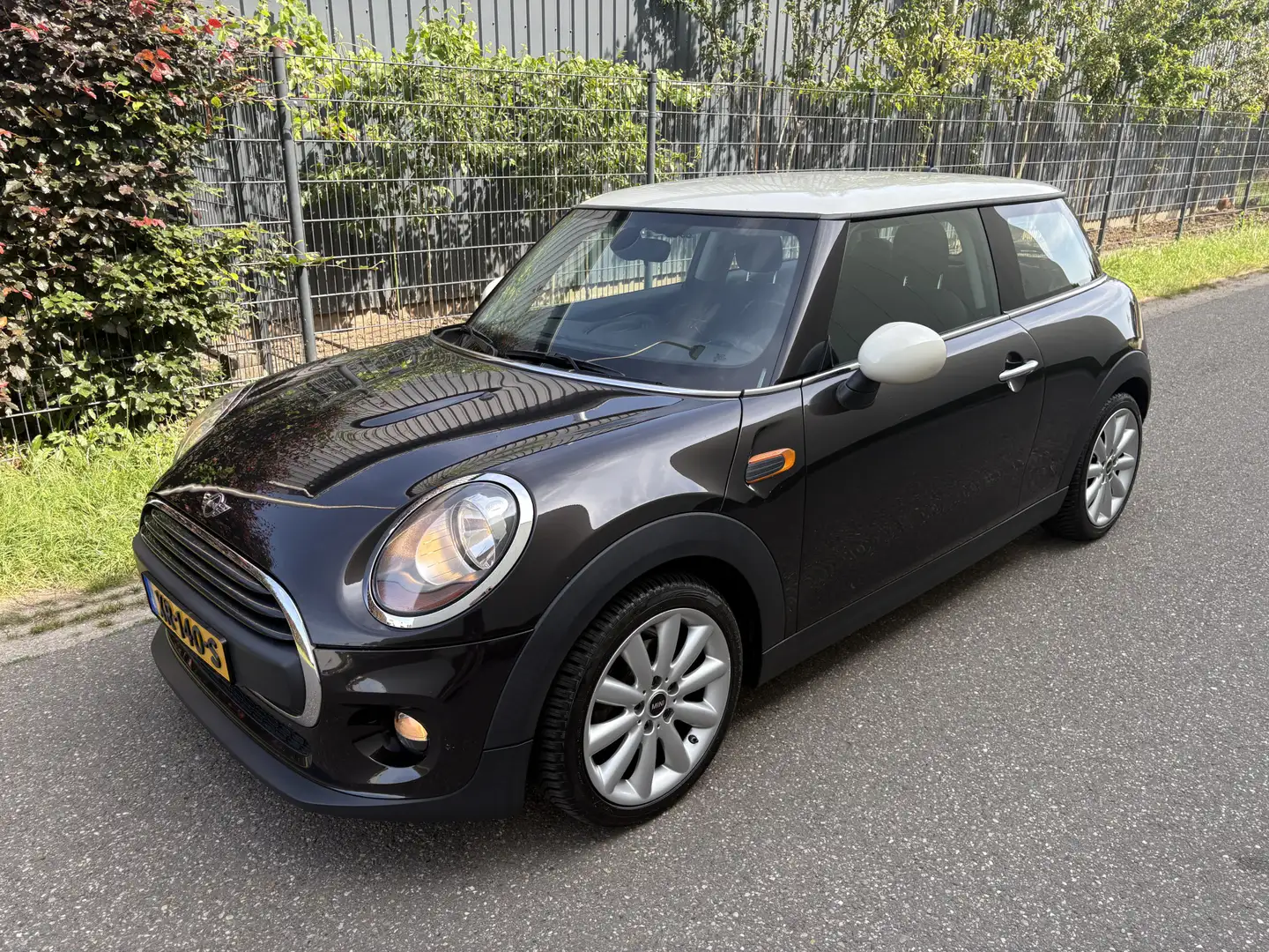MINI One Mini 1.2 Salt Business / AIRCO / CRUISE / NAVI / 1 Brown - 2