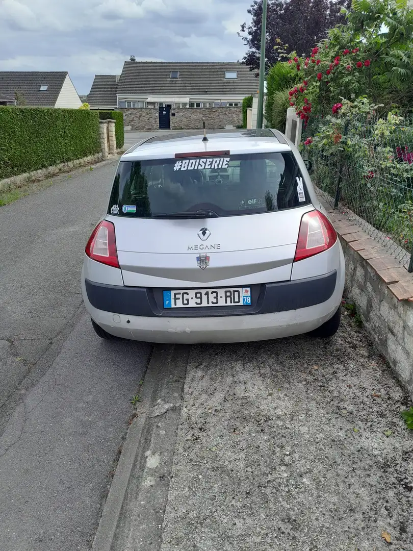 Renault Megane Mégane 1.9 dCi 120 Hélios Gris - 2