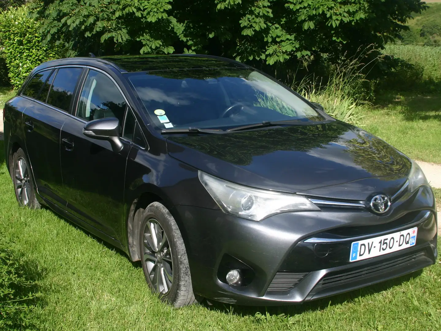 Toyota Avensis Avensis Touring Sports 112 D-4D Active Business Gris - 1