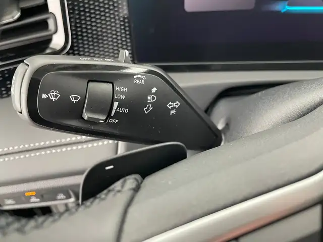 Volkswagen Tiguan view 13
