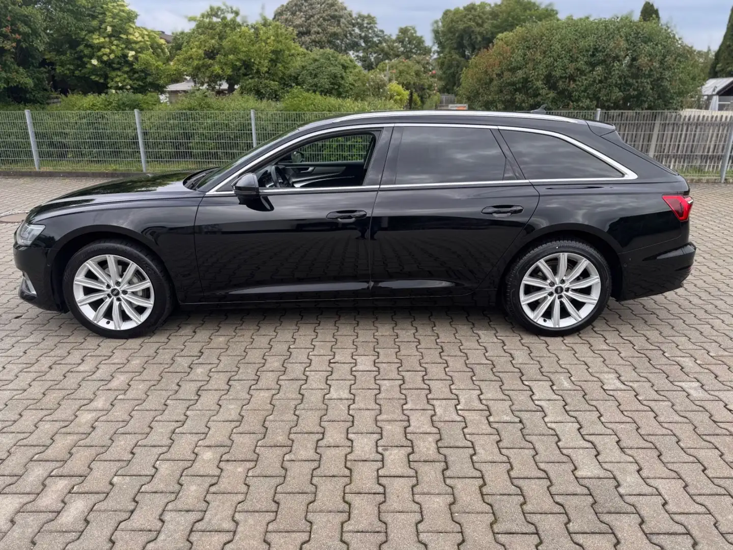 Audi A6 Avant 40 TDI sport ACC 19-ZOLL neuer Motor !! Schwarz - 2