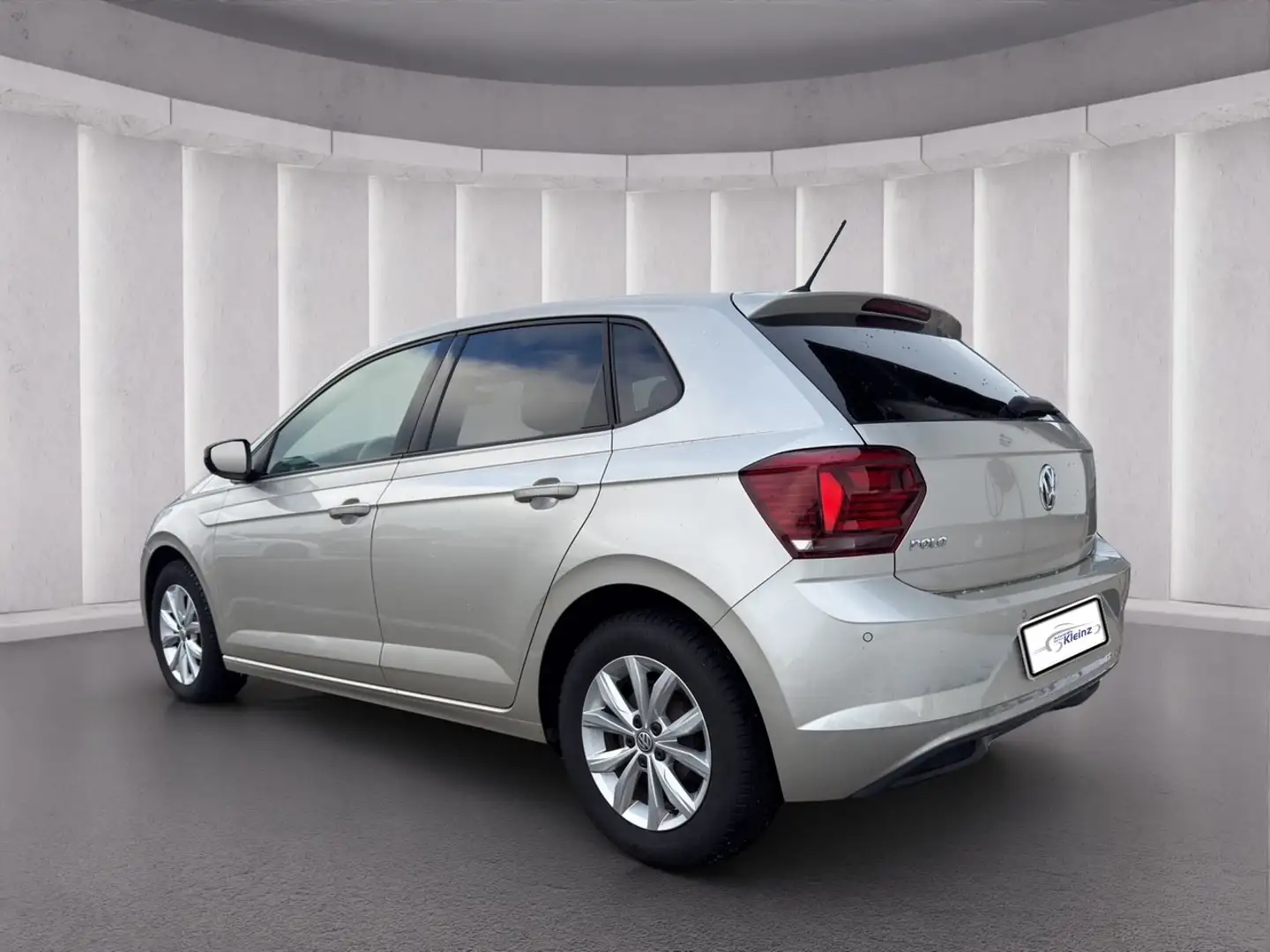 Volkswagen Polo HIGHLINE+DSG AUTOMATIK+PDC+SITZHEIZUNG+LED Argent - 2