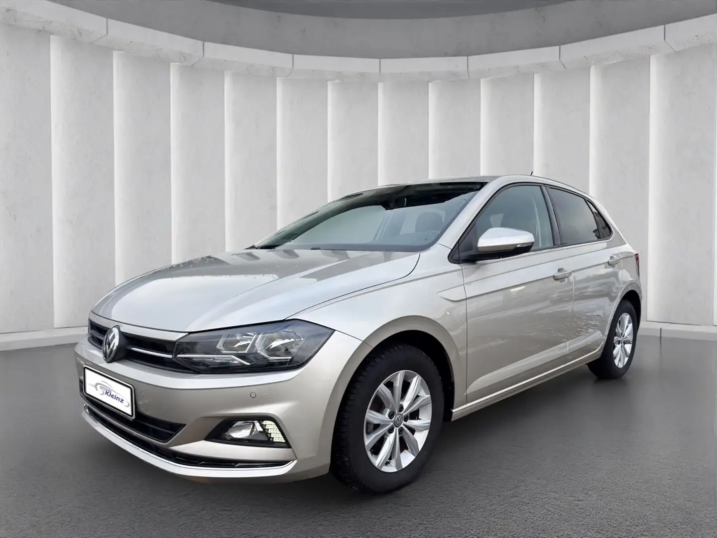 Volkswagen Polo HIGHLINE+DSG AUTOMATIK+PDC+SITZHEIZUNG+LED Argent - 1