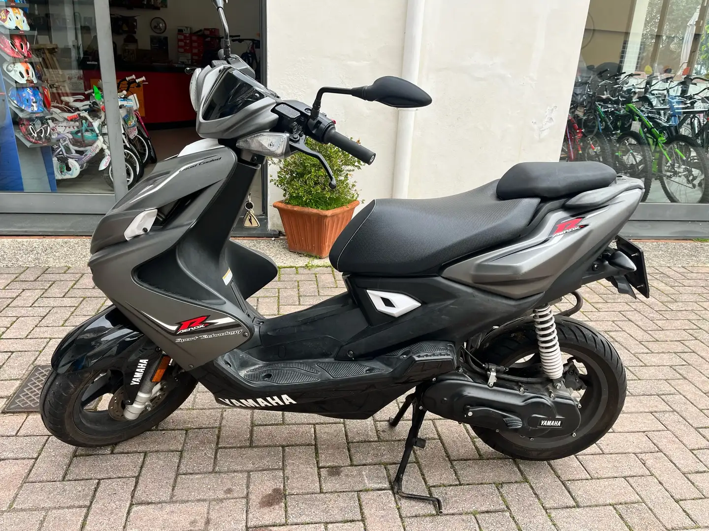 Yamaha Aerox Szary - 1