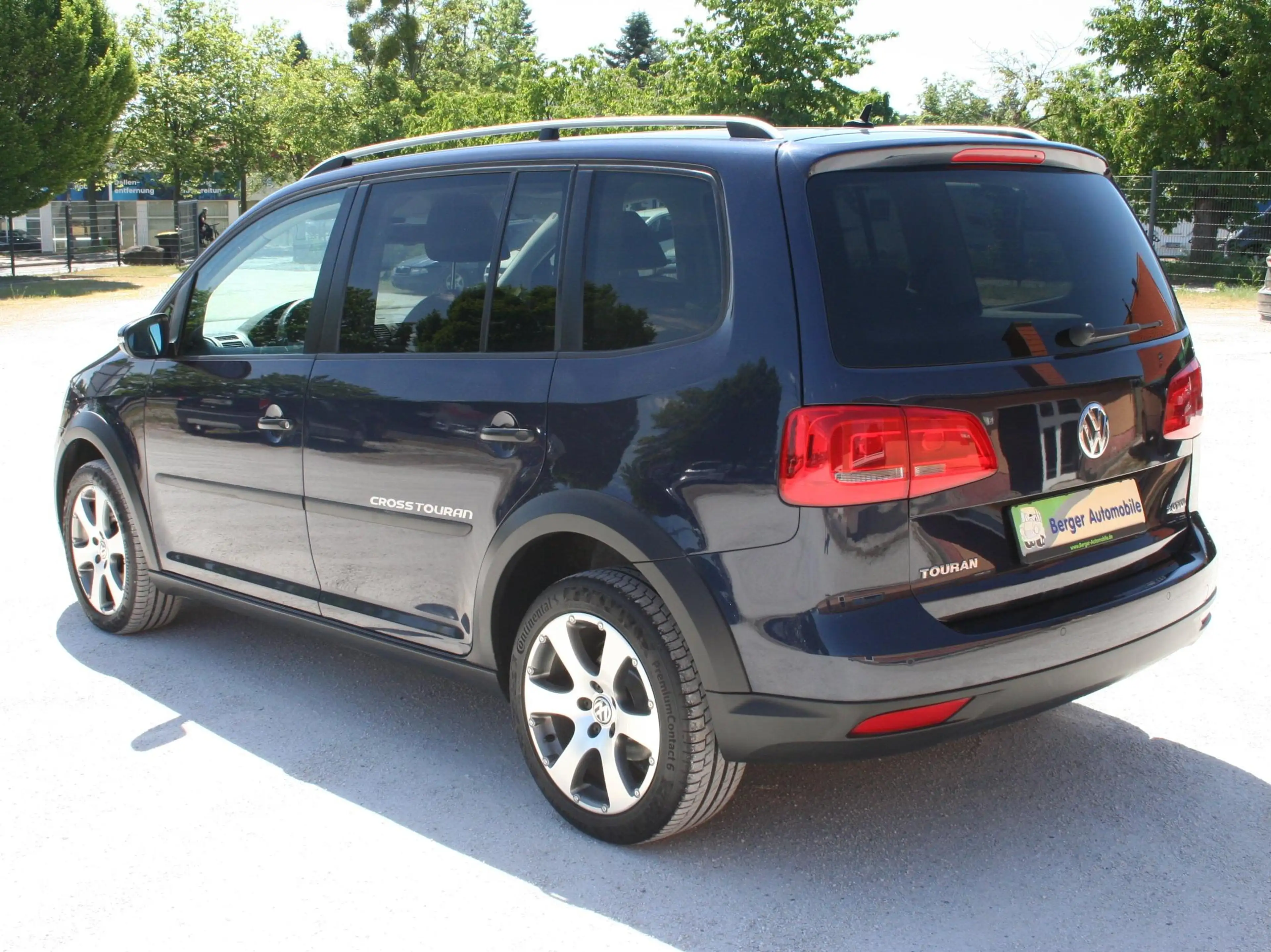 Volkswagen Cross Touran CrossTouran 2.0 TDI *Xenon*Pano*1.Hand* — photo 3